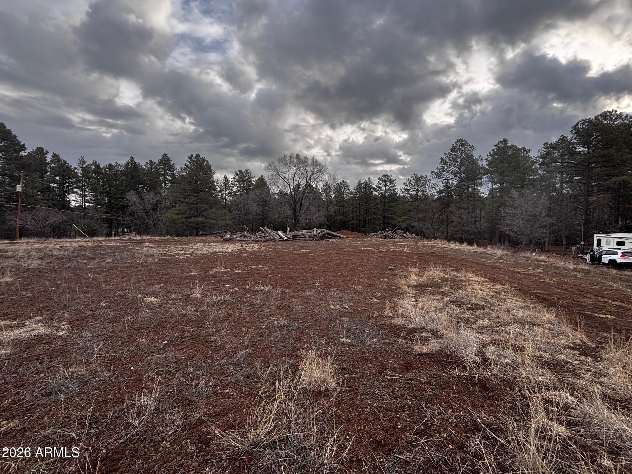 21230027B W White Mountain Blvd -- 67B