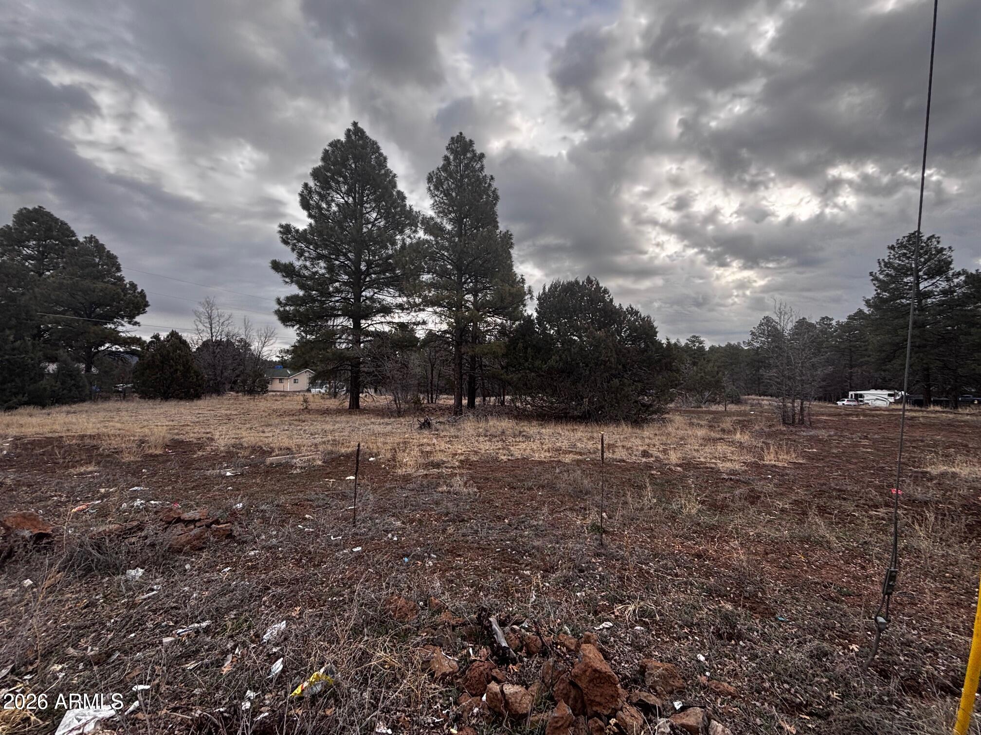 21230027B W White Mountain Blvd -- 67B