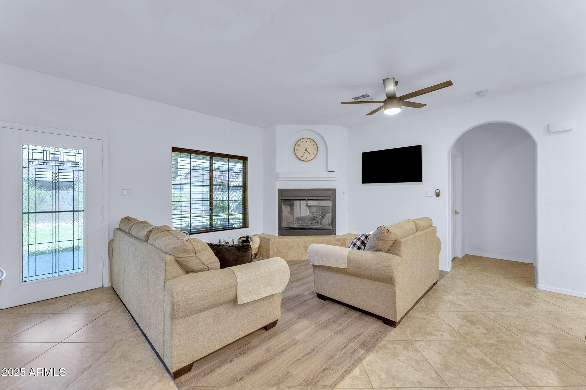 7841 E 36TH Place