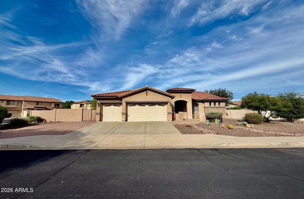 5916 W FETLOCK TRL, PHOENIX, AZ 85083 - Image 400a88dfa028eaaf58422b2fe824b41a/3186140975