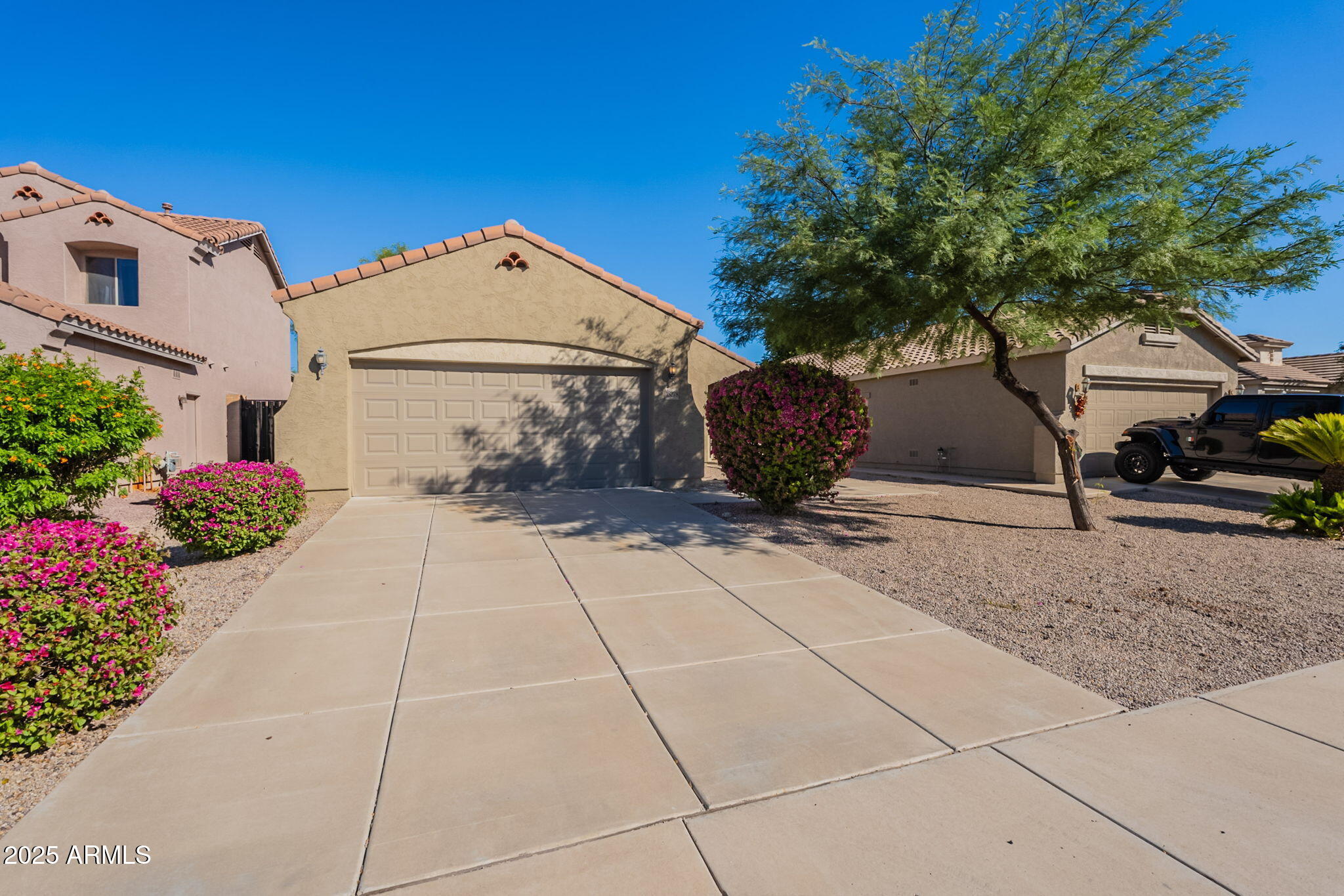 15278 W DESERT HILLS Drive