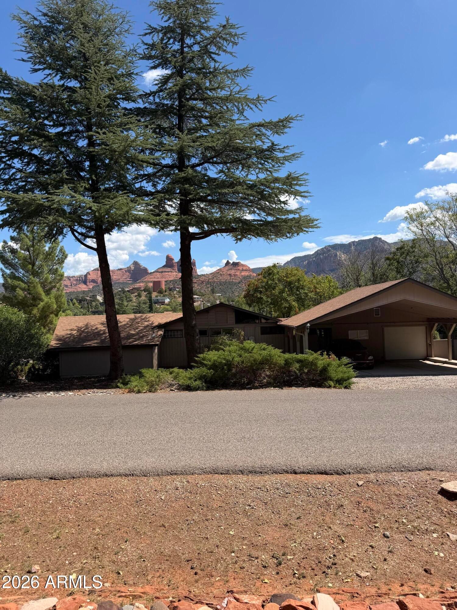 375 CAPITOL BUTTE Drive