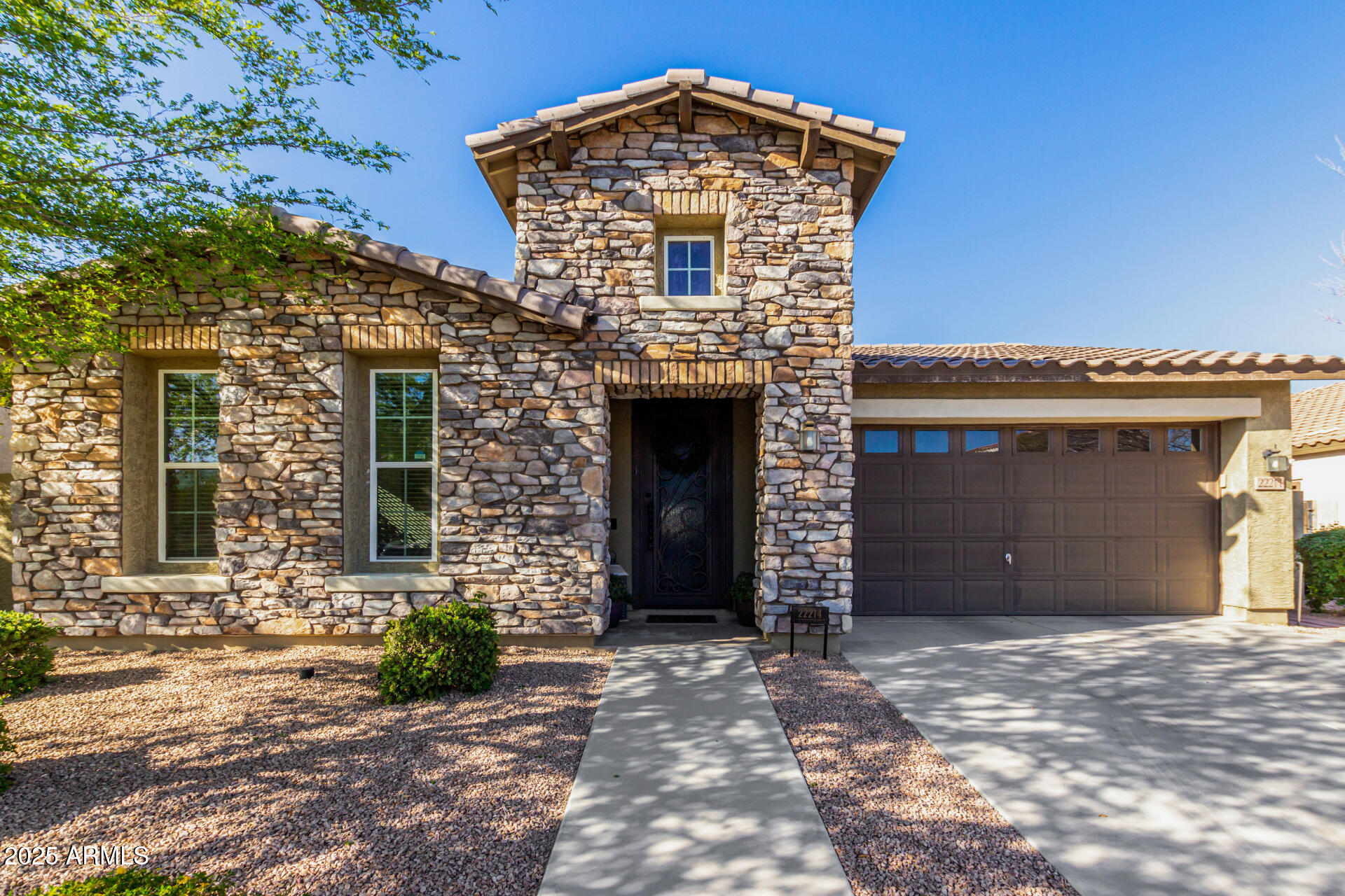 22214 E CHERRYWOOD Drive