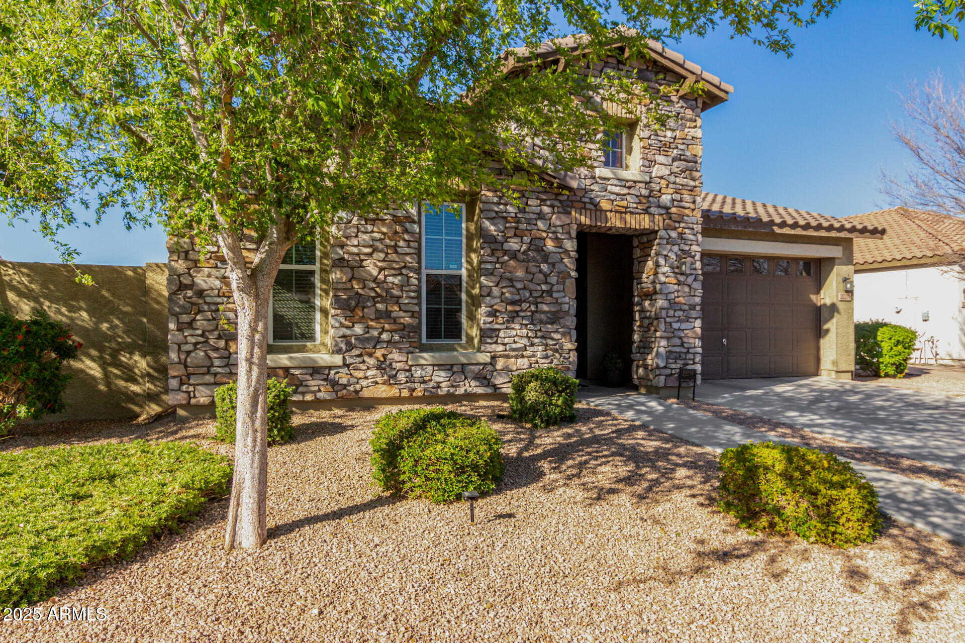 22214 E CHERRYWOOD Drive