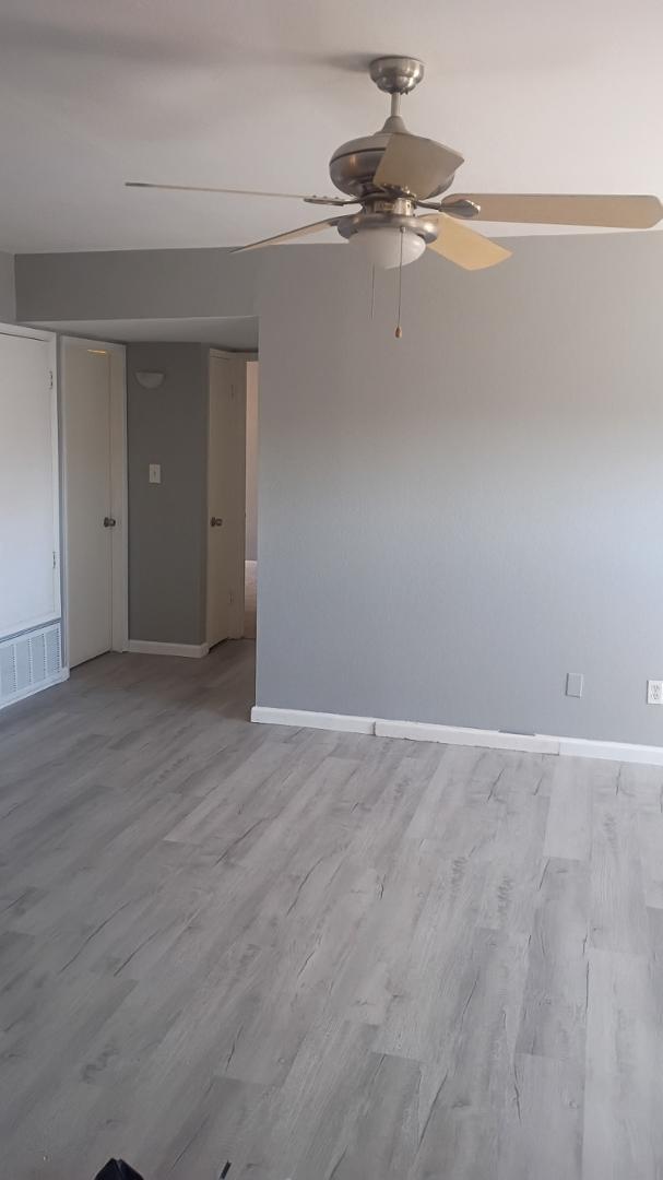 2694 E Oakleaf Drive