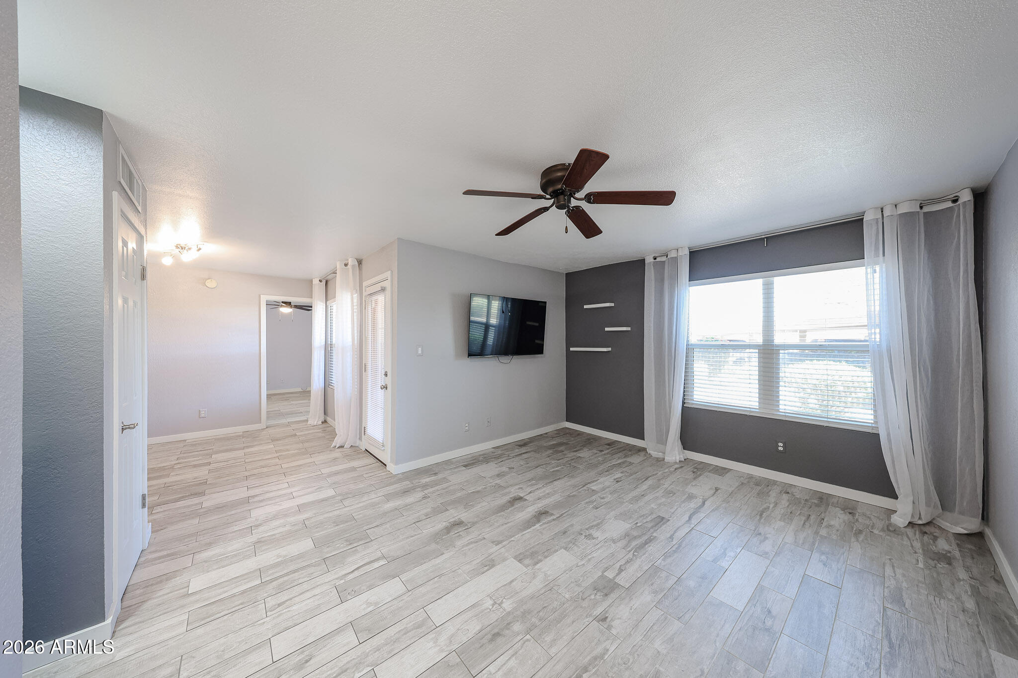 8787 E MOUNTAIN VIEW Road 1101