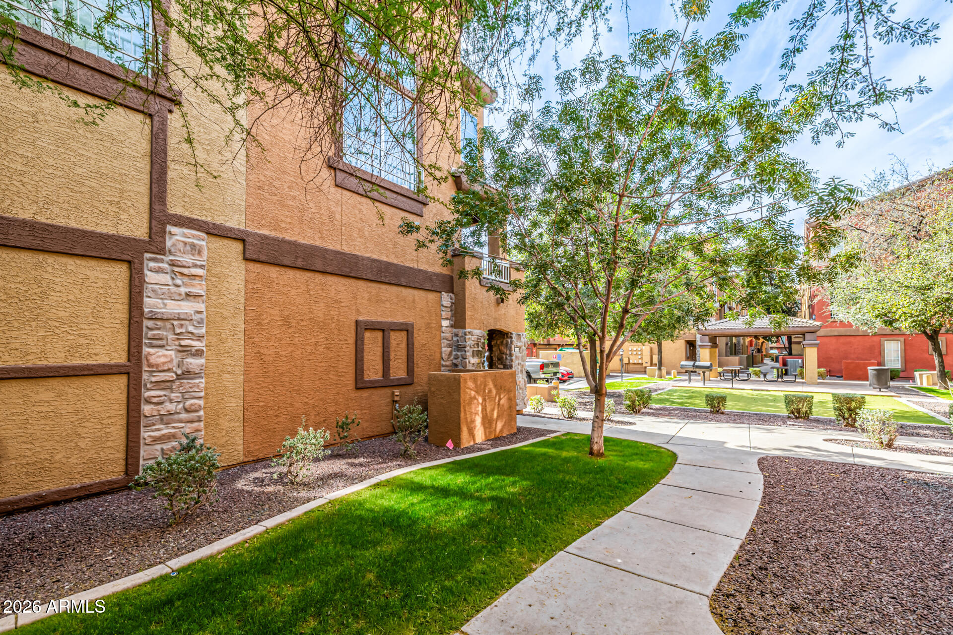 1920 E BELL Road 1132