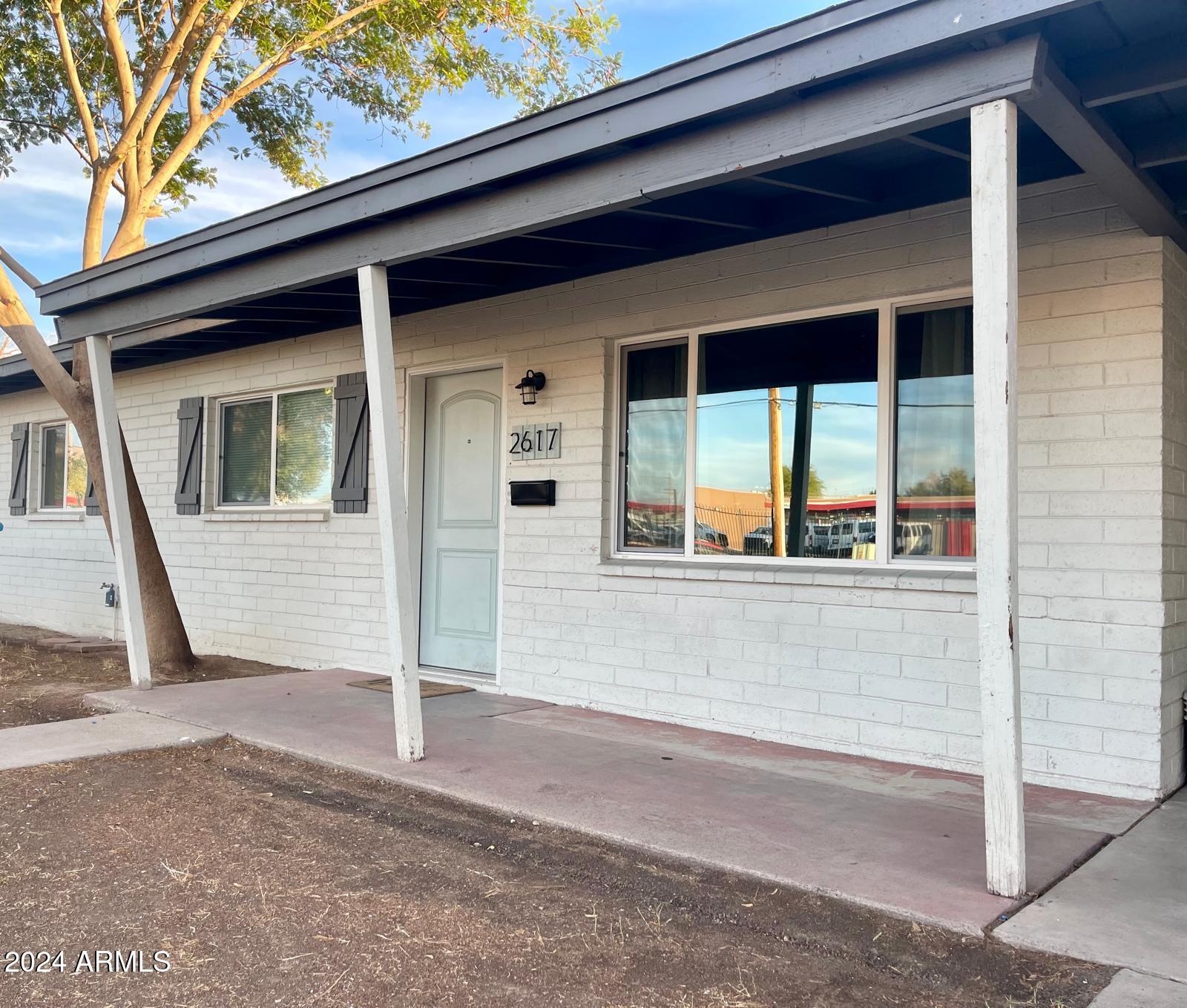 2617 W OSBORN Road