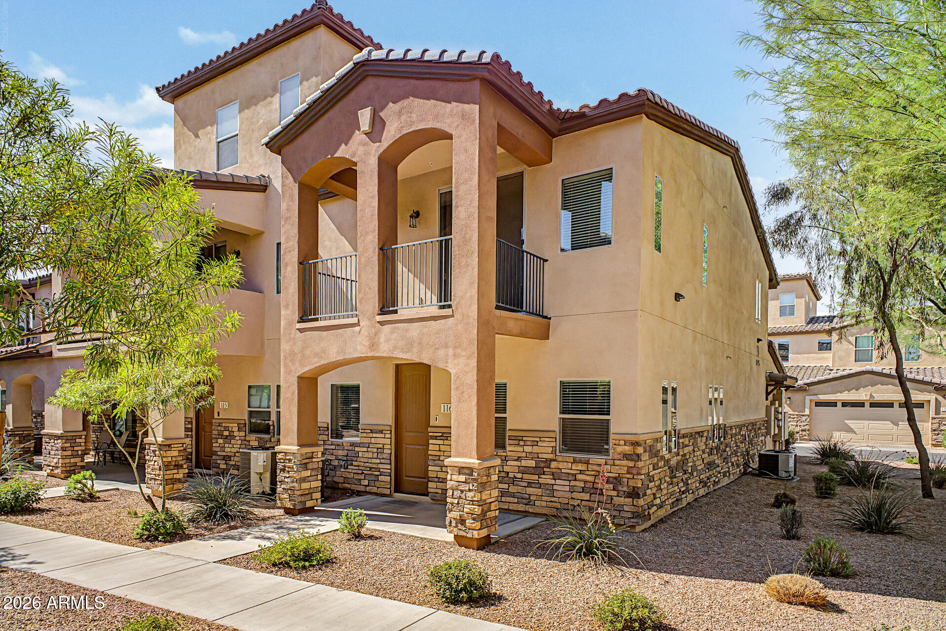 2821 S SKYLINE -- 116