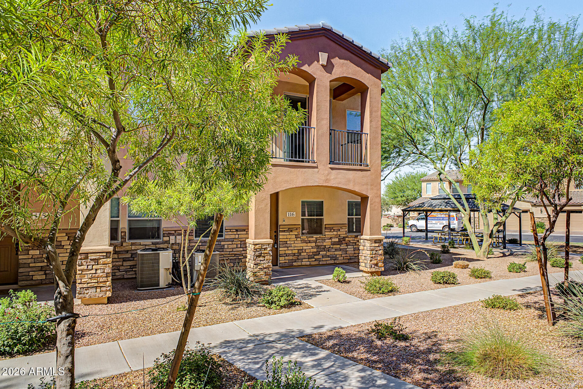 2821 S SKYLINE -- 116