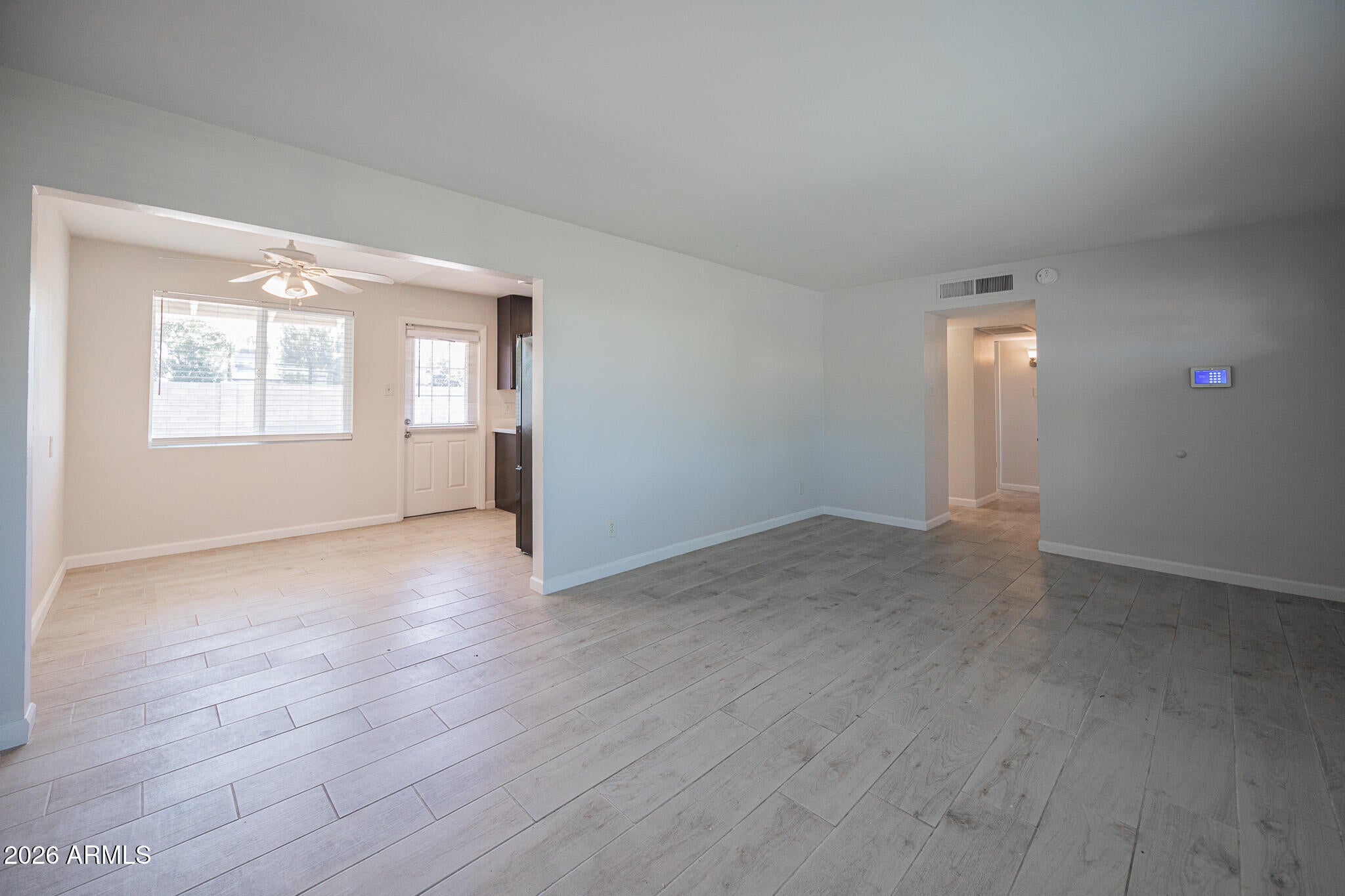 6637 E WILSHIRE Drive
