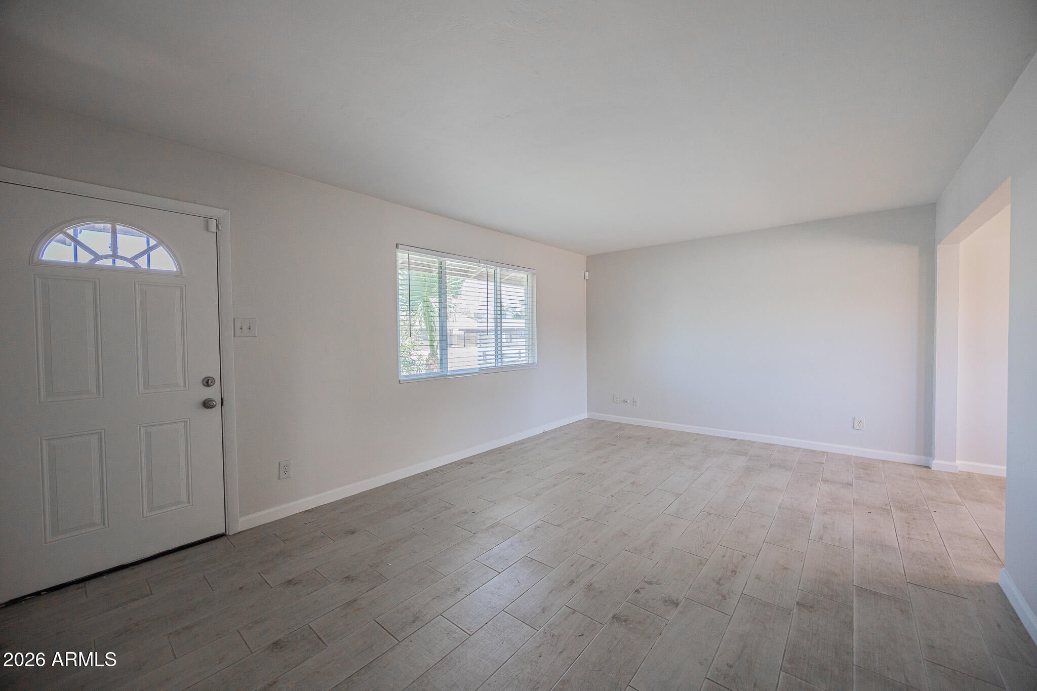 6637 E WILSHIRE Drive