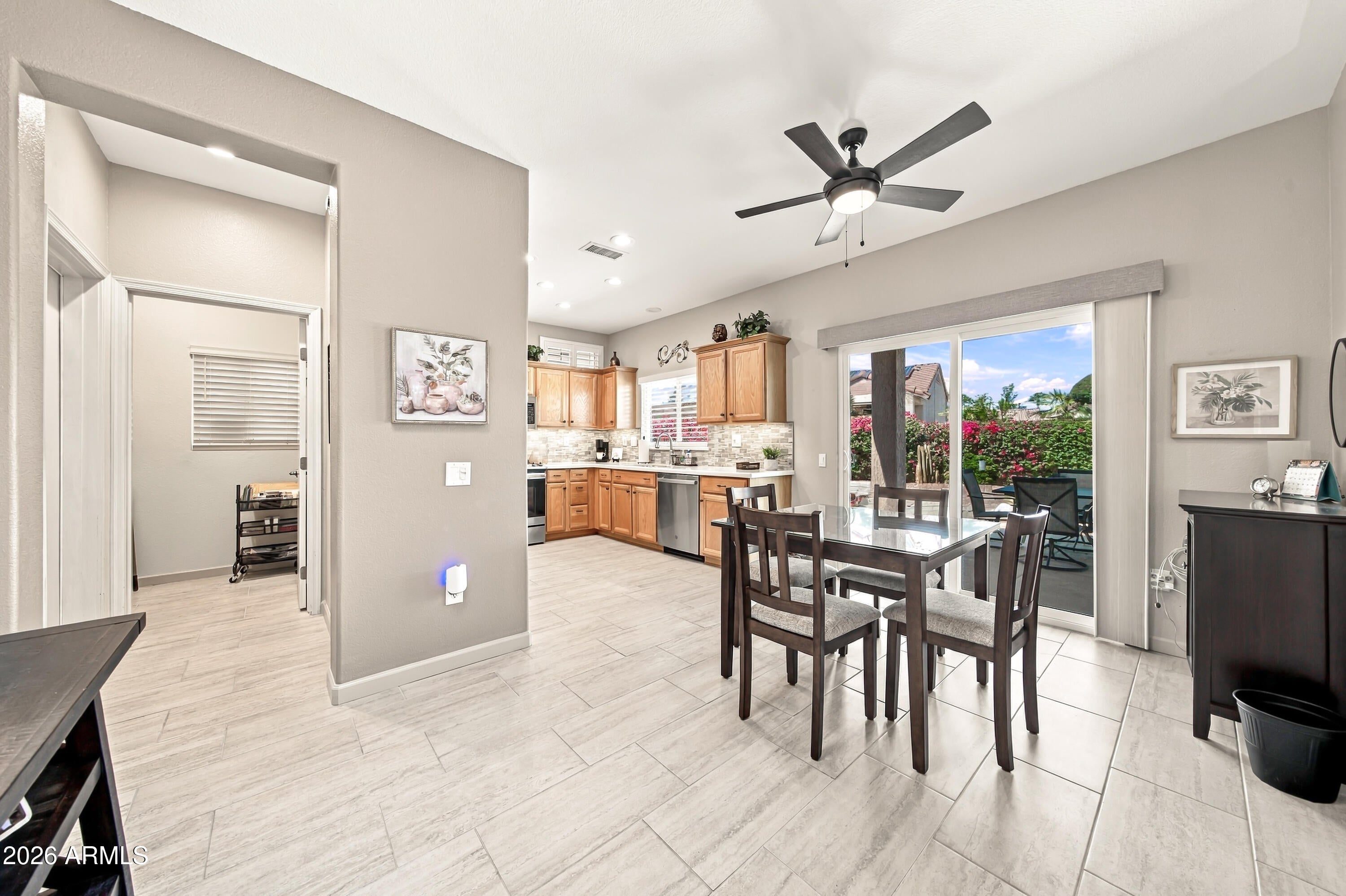 13664 W RAVENSWOOD Drive
