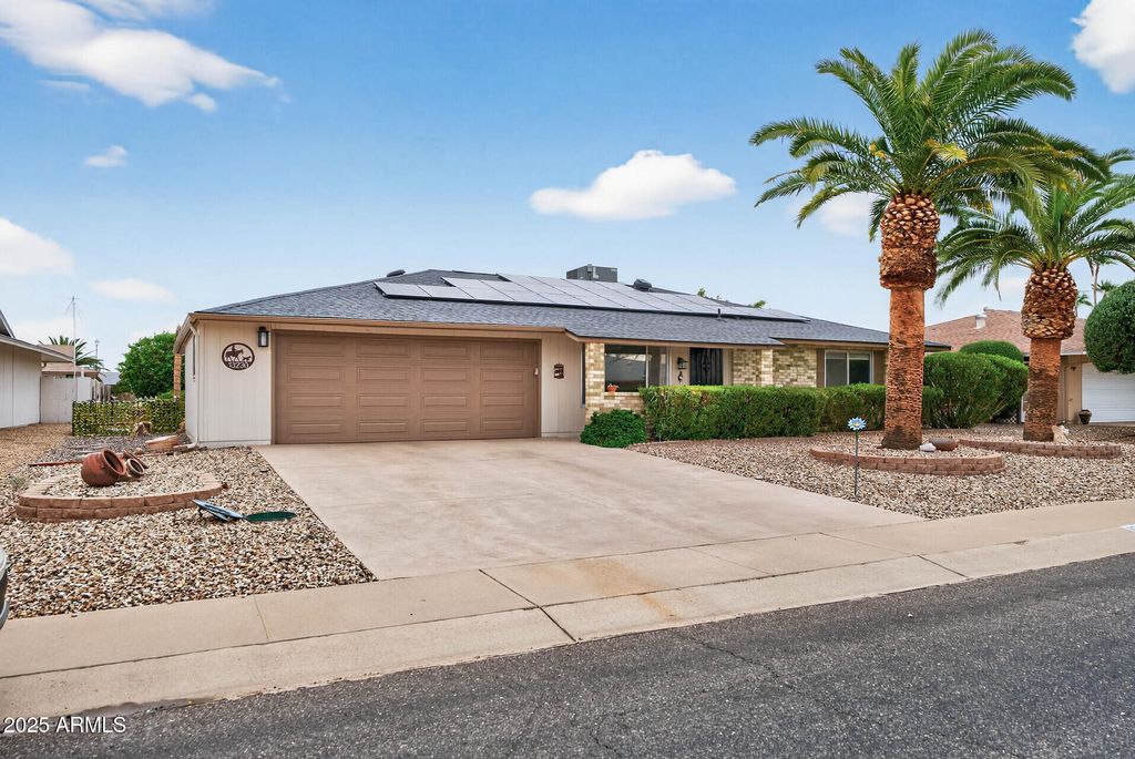 Photo of 13230 W Shadow Hills Drive, Sun City West, AZ 85375 (MLS # 6932458)