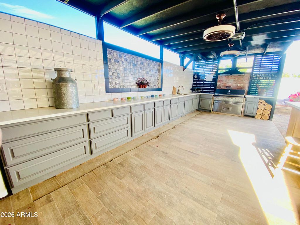 Photo of 3938 W Lynne Lane, Phoenix, AZ 85041 (MLS # 6998409)