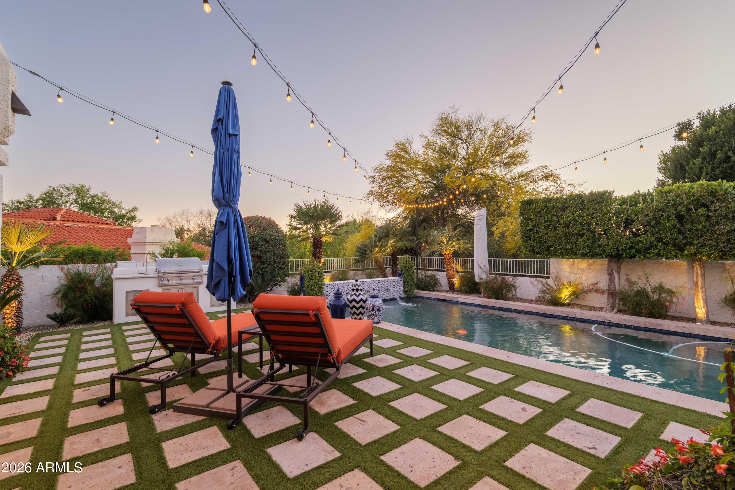 3127 E SIERRA MADRE Way