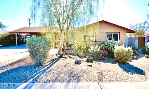 Photo of 1215 W Colter Street, Phoenix, AZ 85013 (MLS # 6969519)