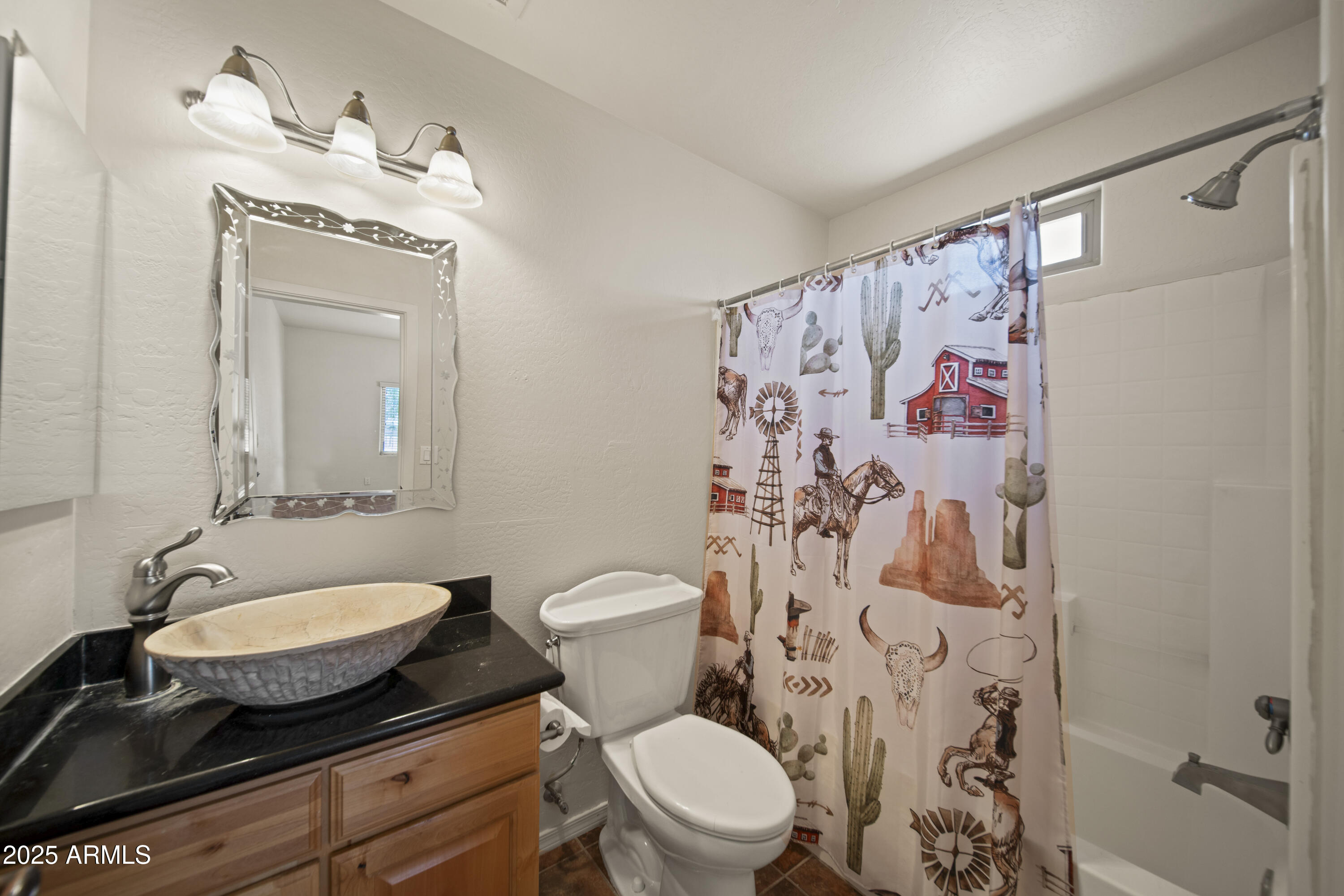 Home has 2 Primary Suites, Casita, Pool AND Horse Stalls - Residential