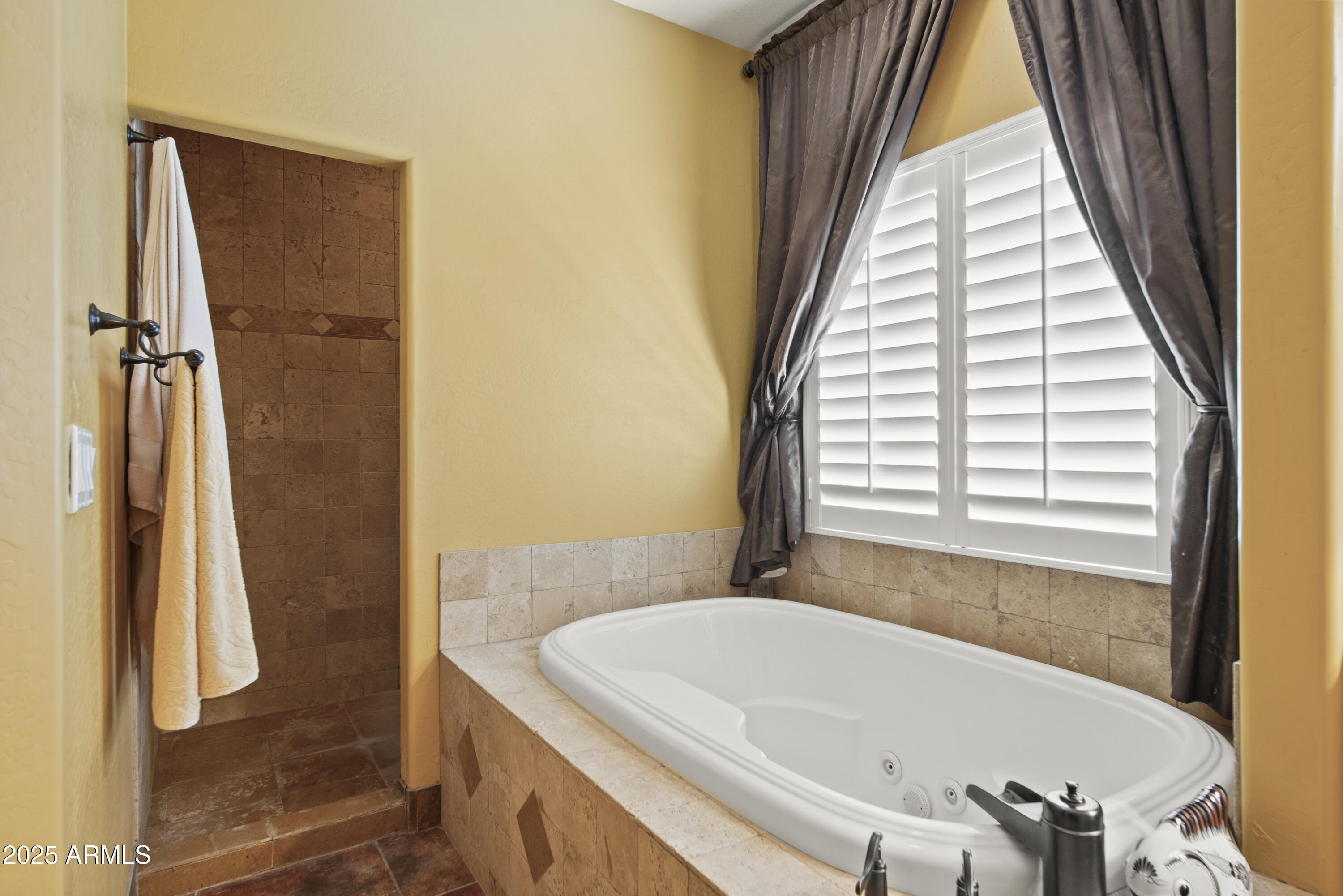 Home has 2 Primary Suites, Casita, Pool AND Horse Stalls - Residential