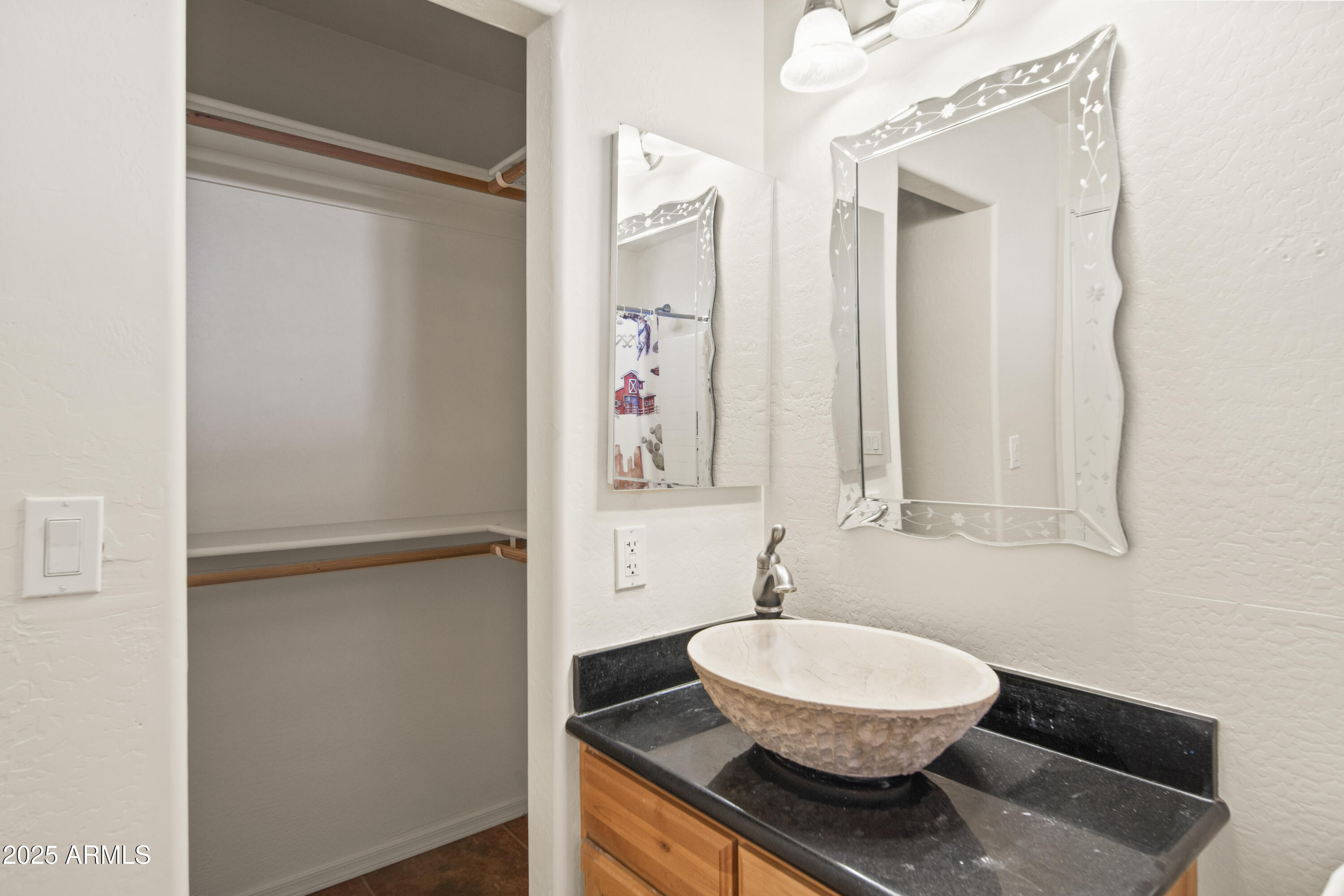 Home has 2 Primary Suites, Casita, Pool AND Horse Stalls - Residential