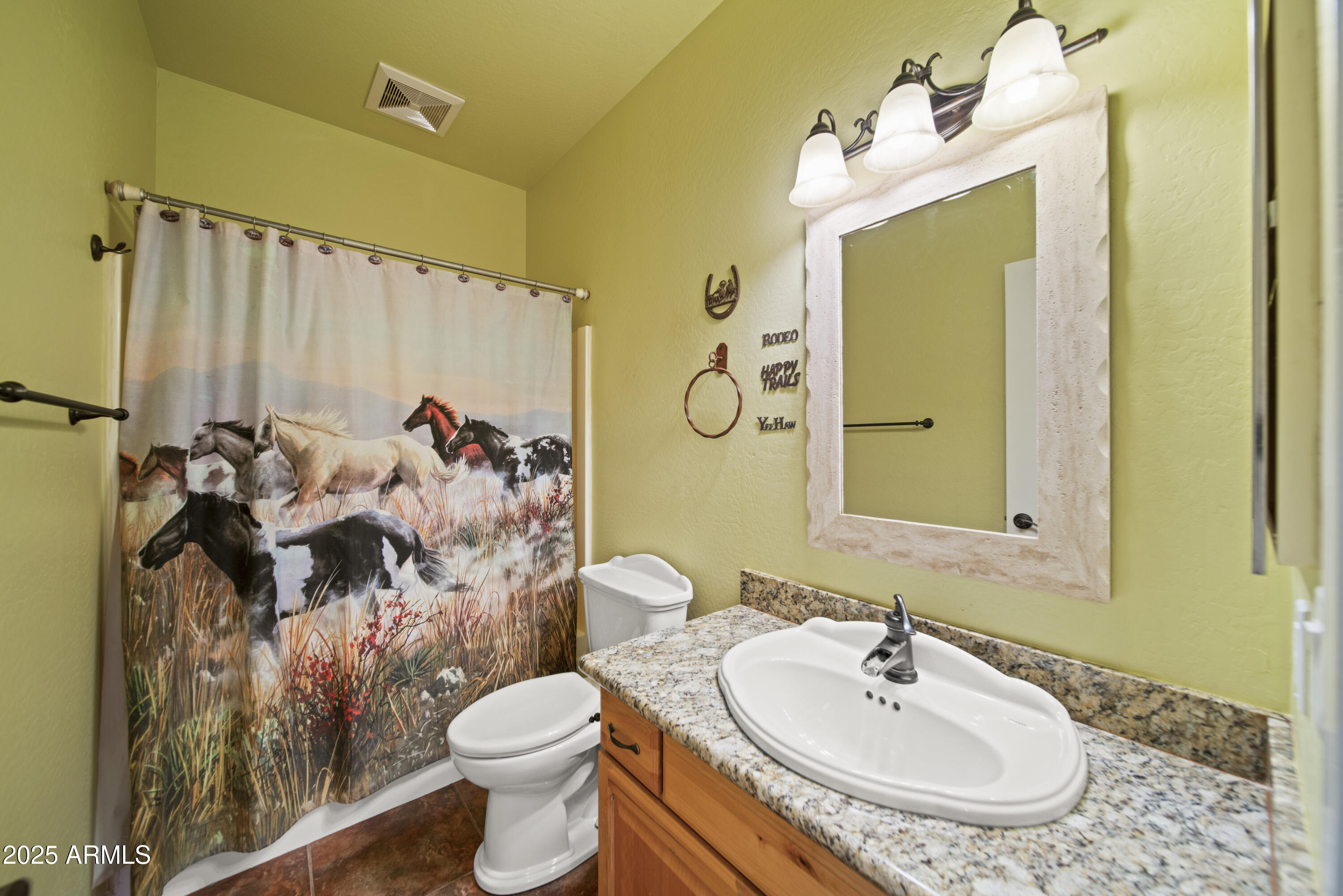 Home has 2 Primary Suites, Casita, Pool AND Horse Stalls - Residential