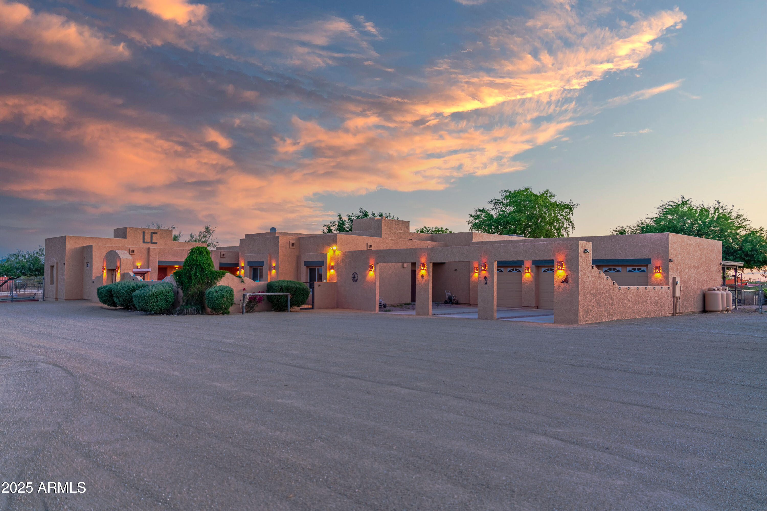 Home has 2 Primary Suites, Casita, Pool AND Horse Stalls - Residential