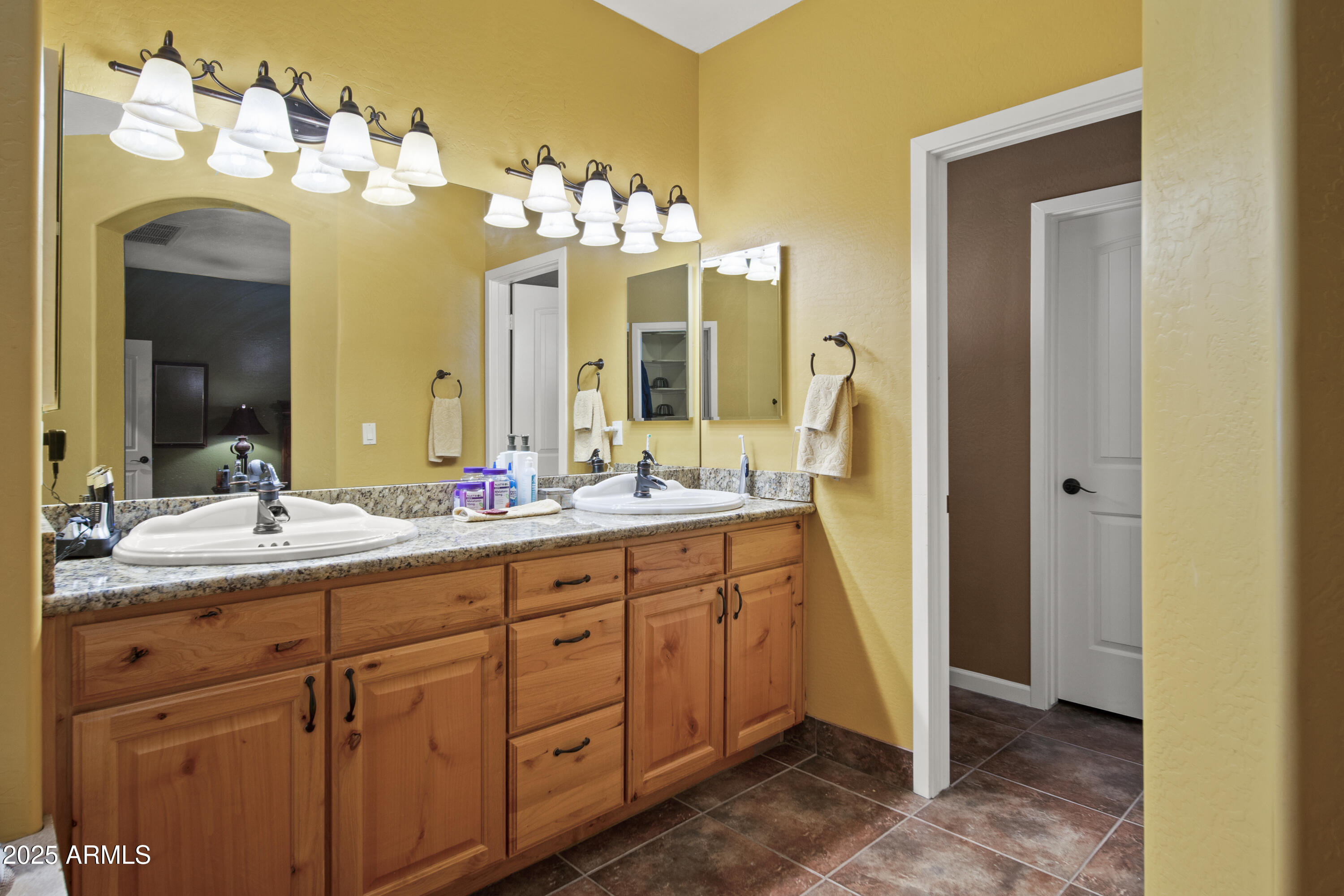 Home has 2 Primary Suites, Casita, Pool AND Horse Stalls - Residential