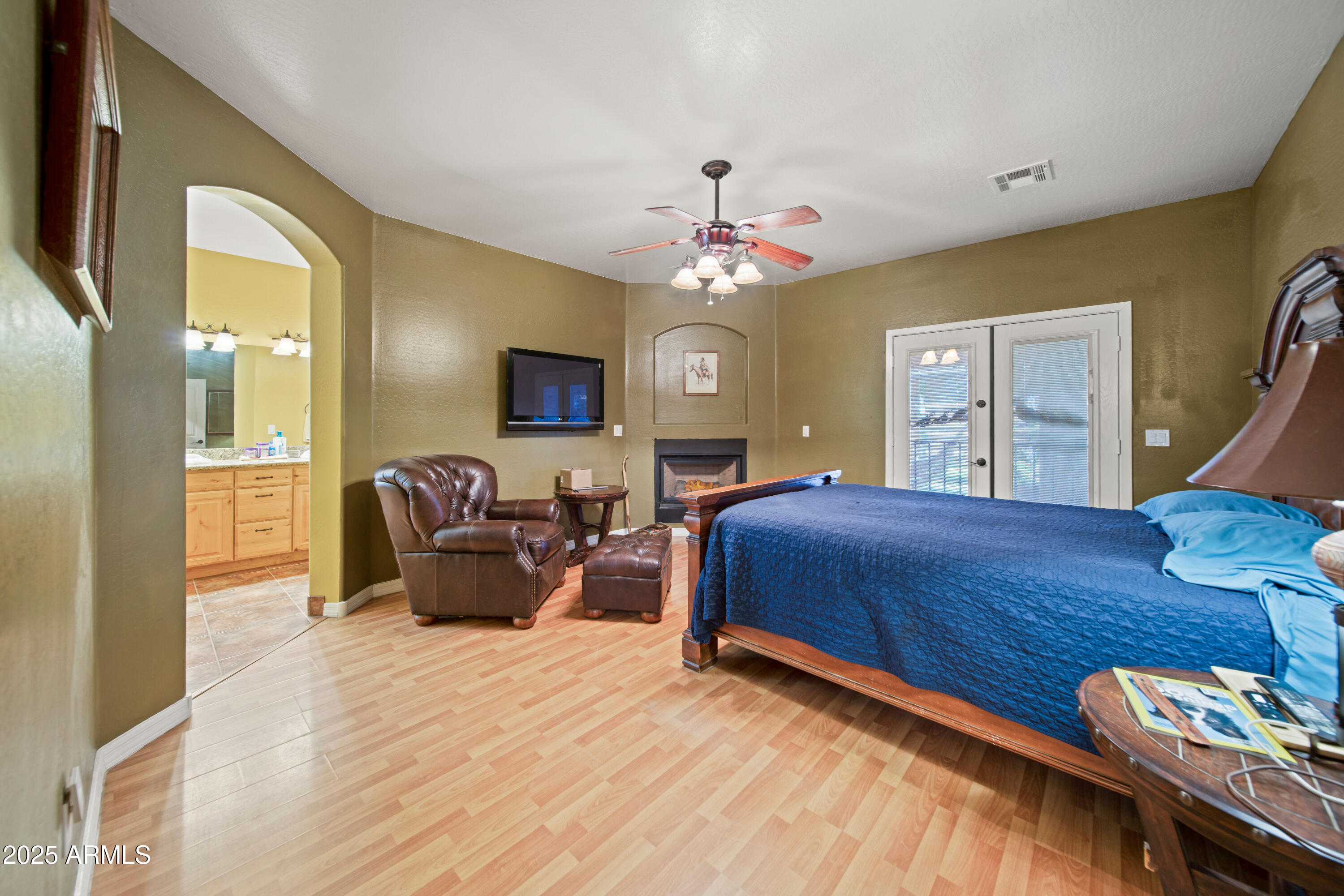 Home has 2 Primary Suites, Casita, Pool AND Horse Stalls - Residential