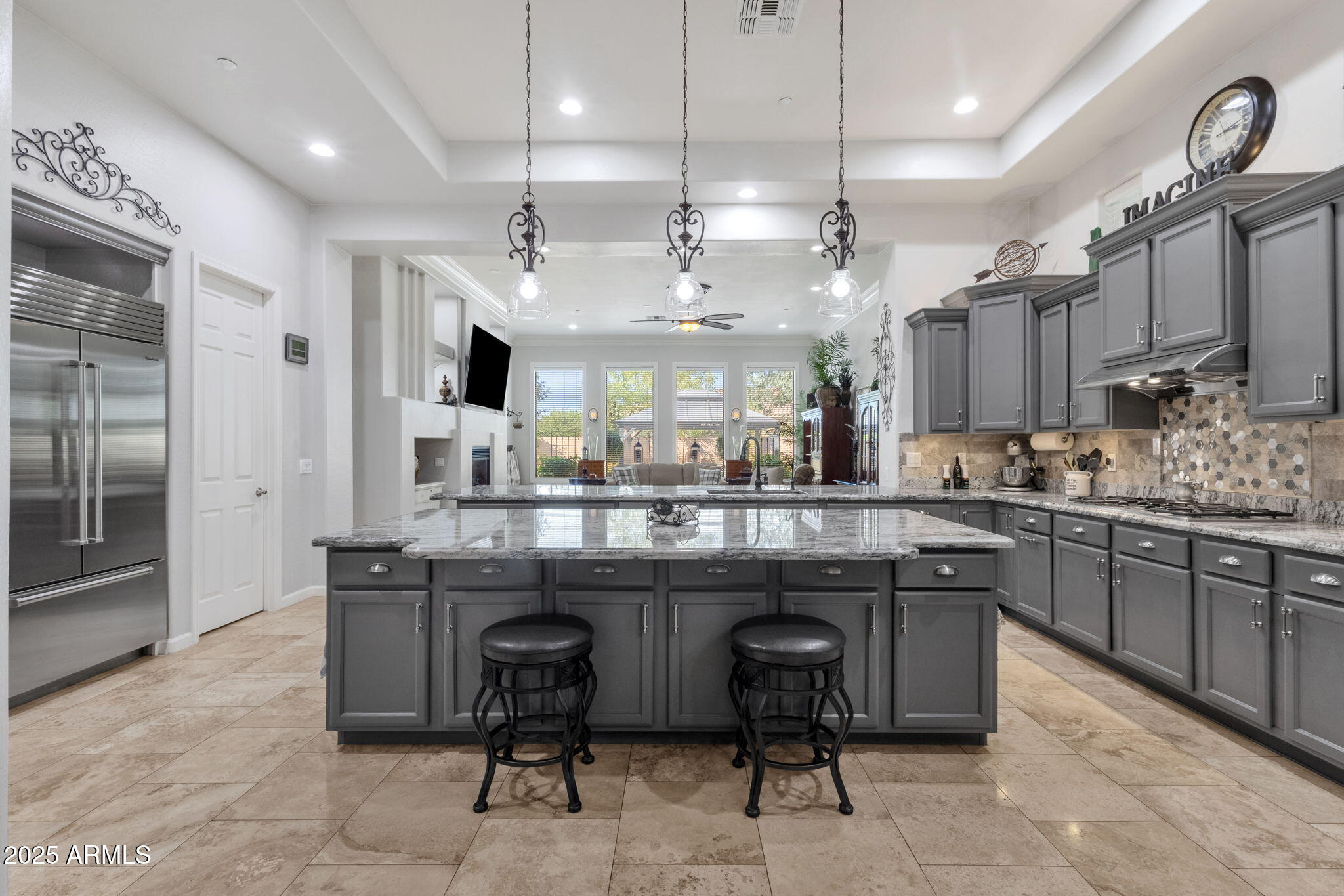 3426 E RAVEN Drive