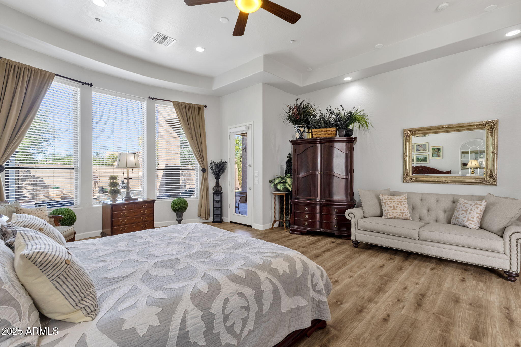 3426 E RAVEN Drive