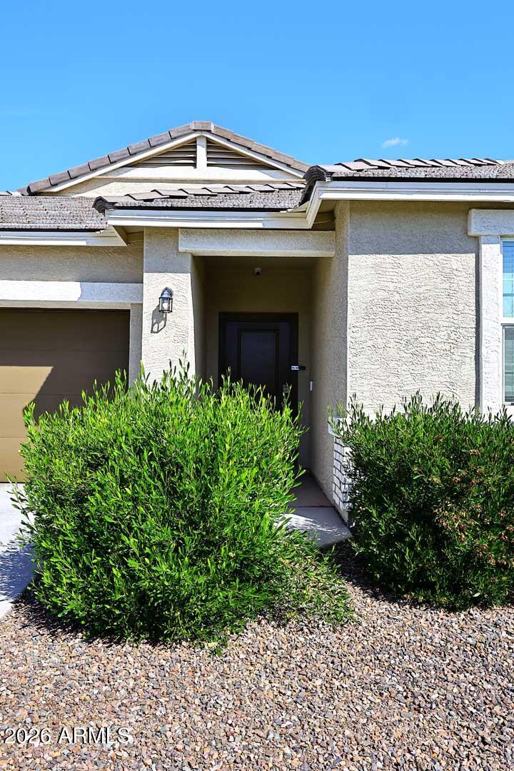 18556 W BUCKSKIN Trail