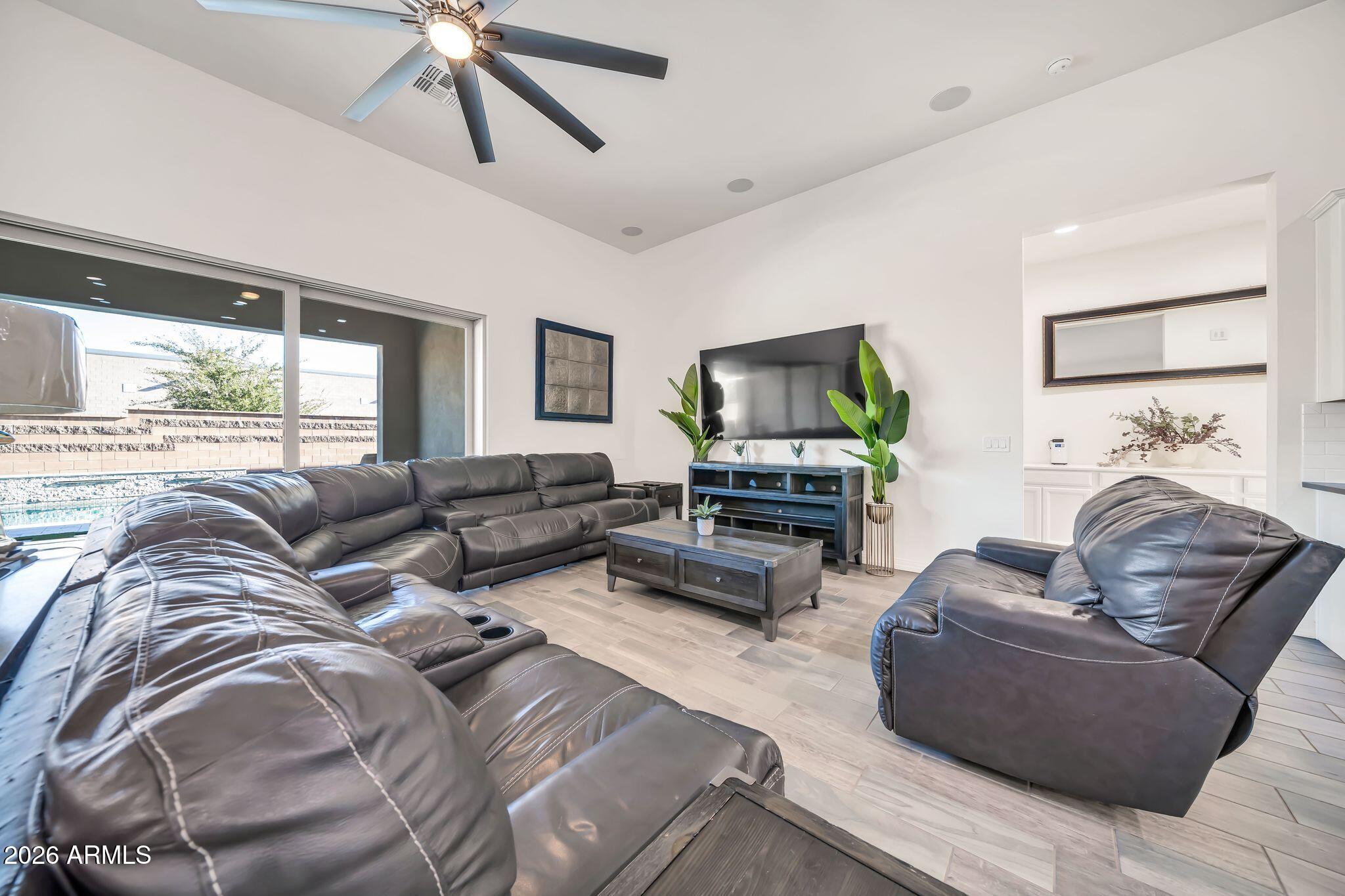 13851 W BLOSSOM Way