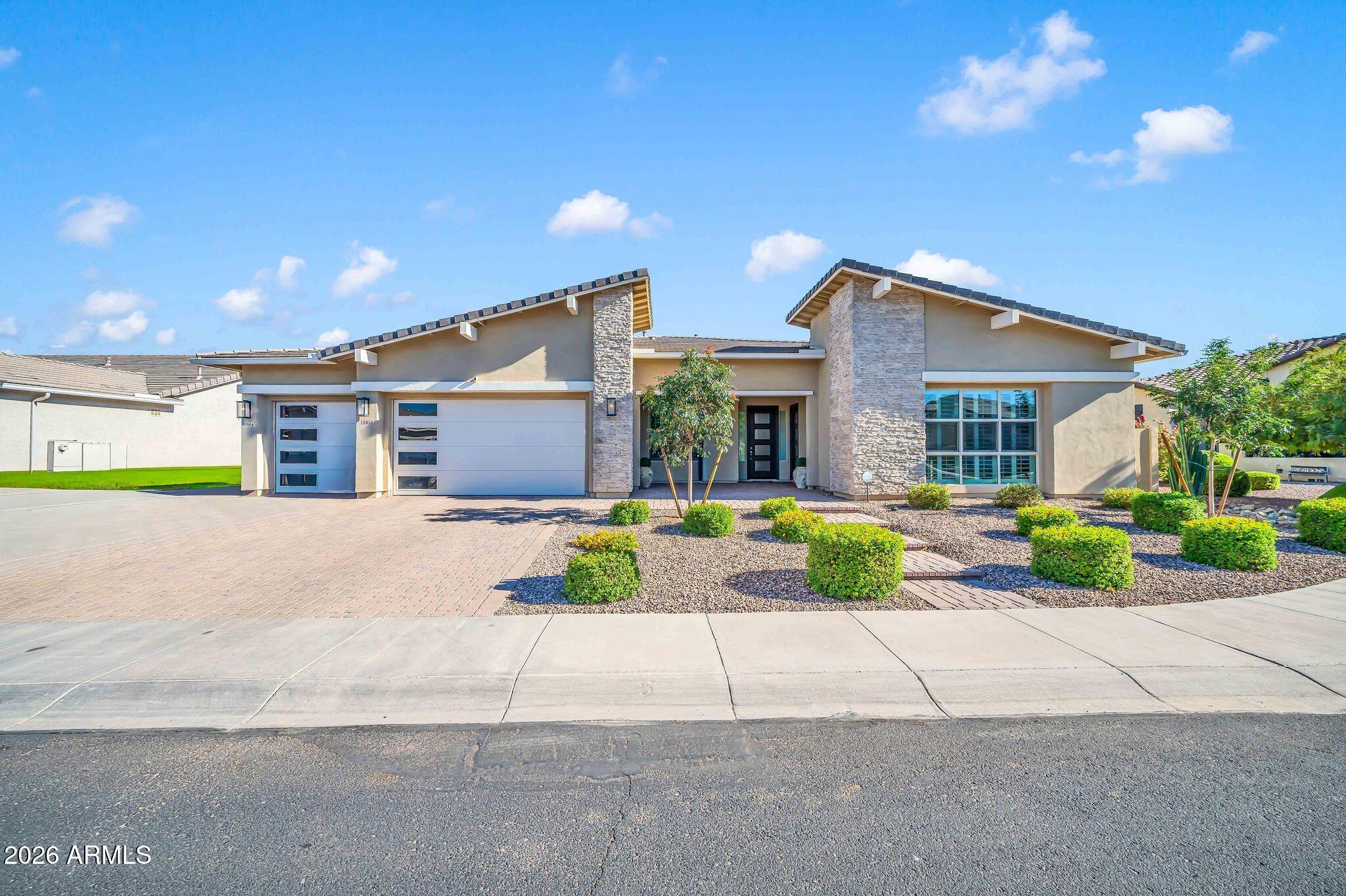 13851 W BLOSSOM Way