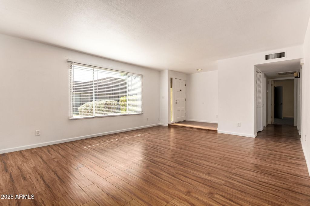 Photo of 1623 E Baker Drive, Tempe, AZ 85282 (MLS # 6939344)