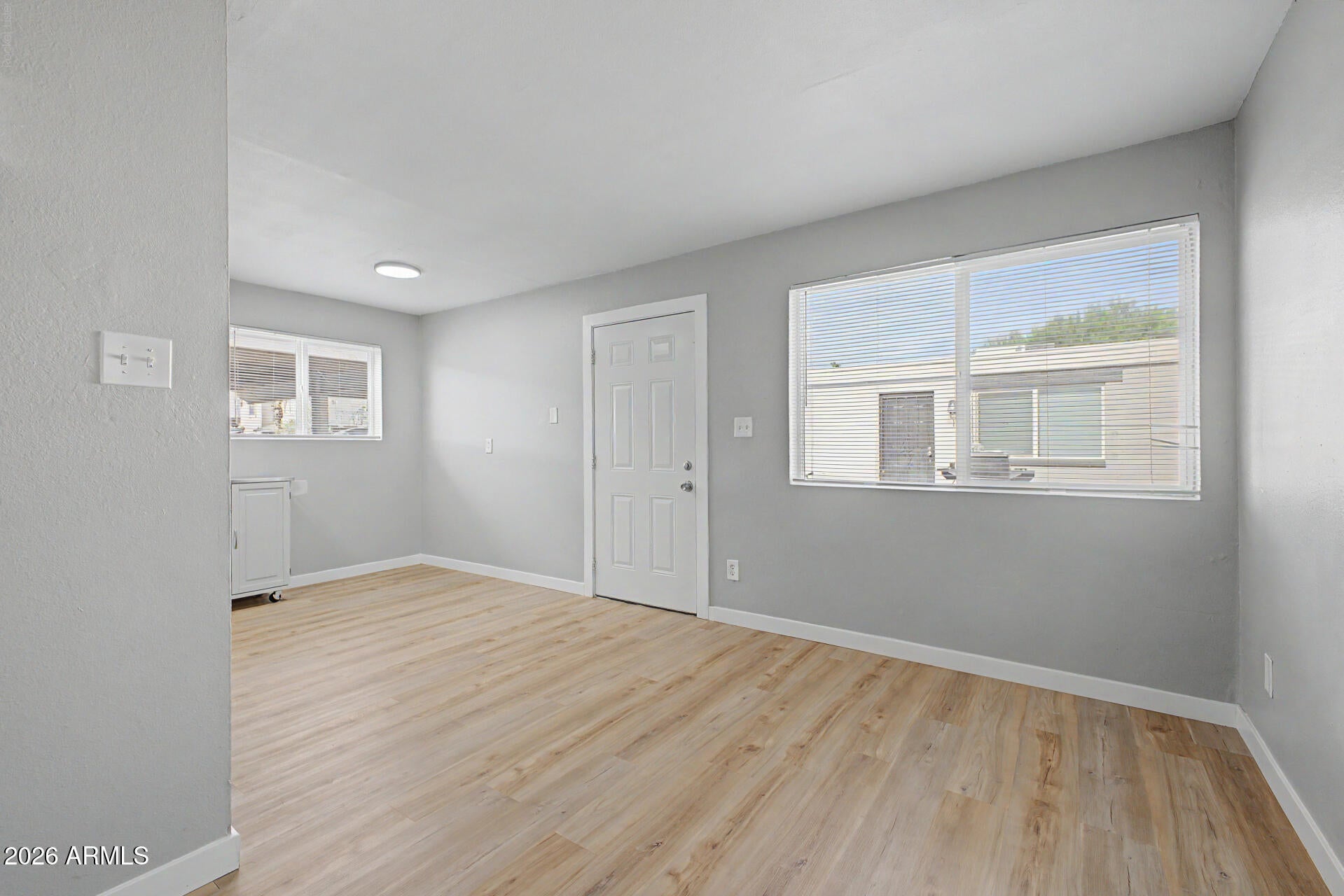1925 W VILLAGE Drive 2