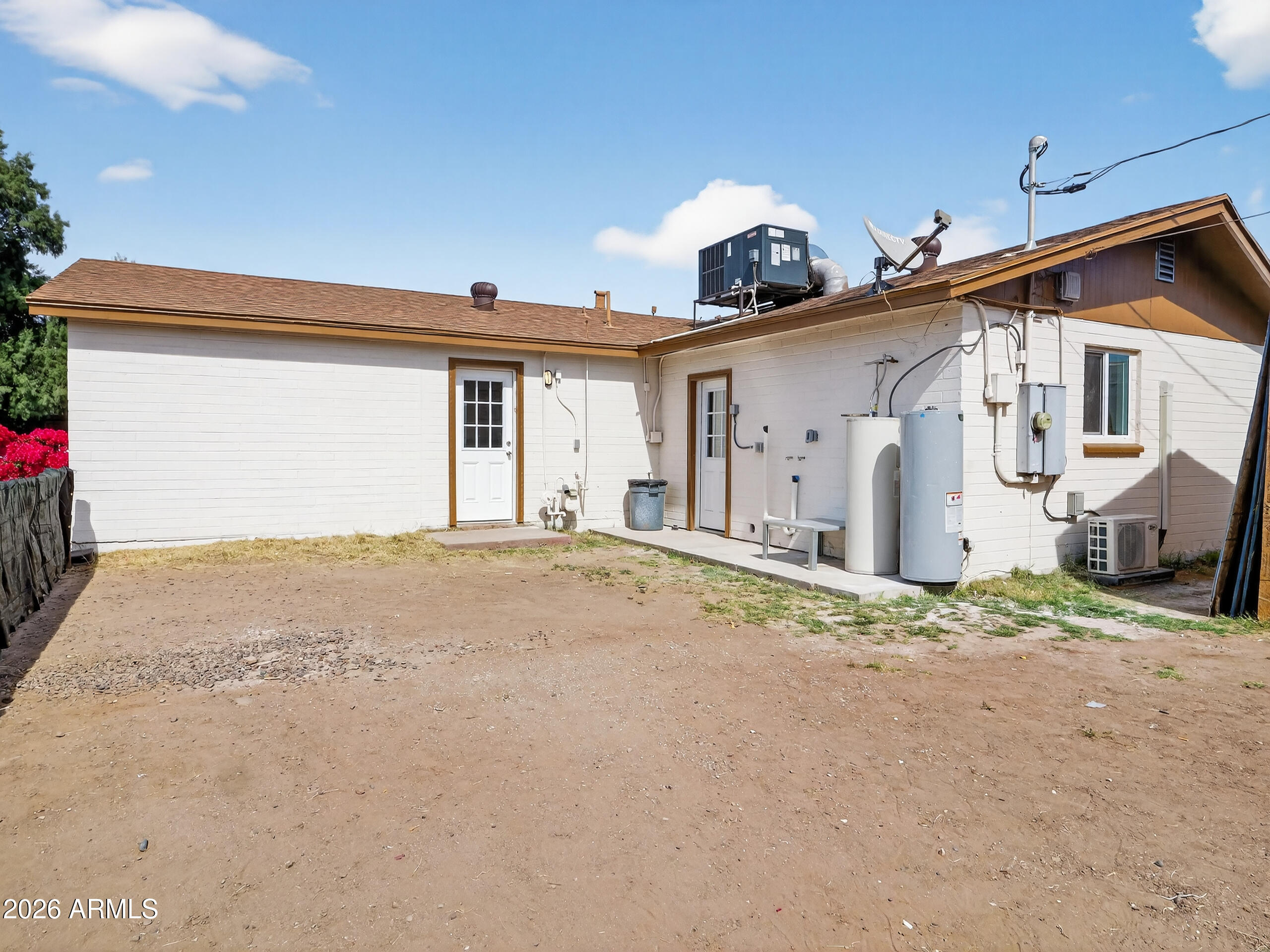 1341 W Apache Street