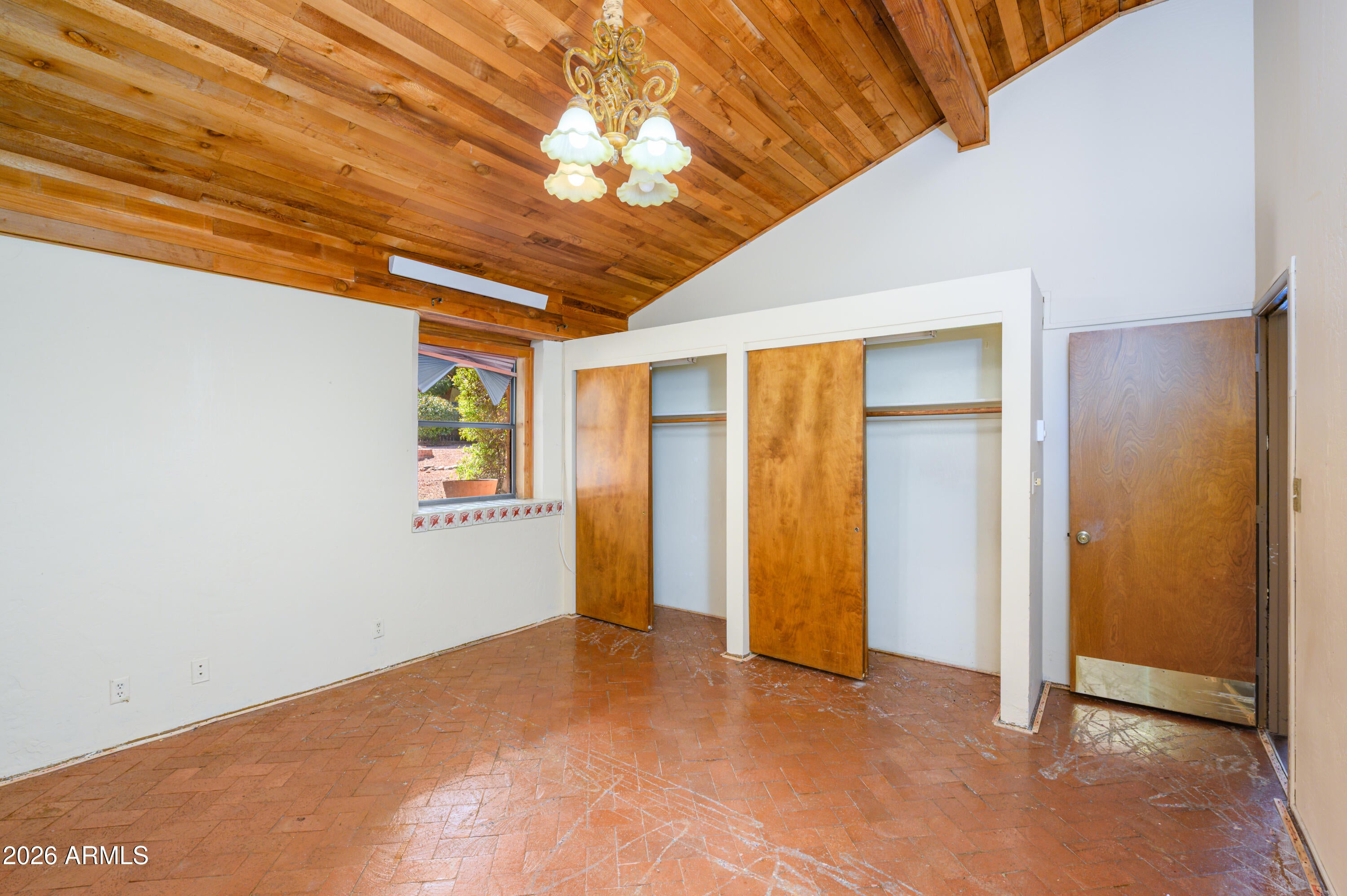 Under 5 acres - Residential