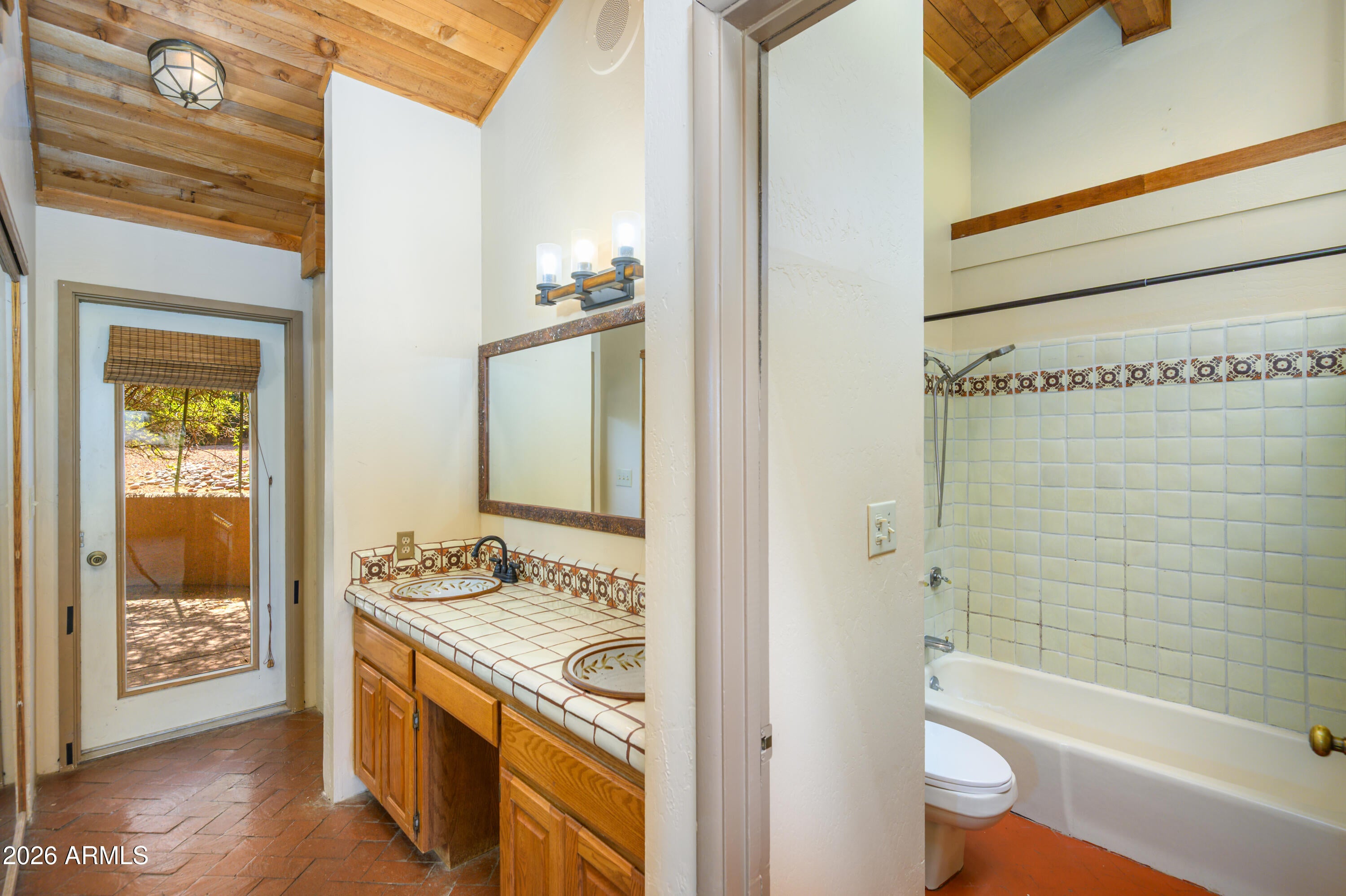 Under 5 acres - Residential