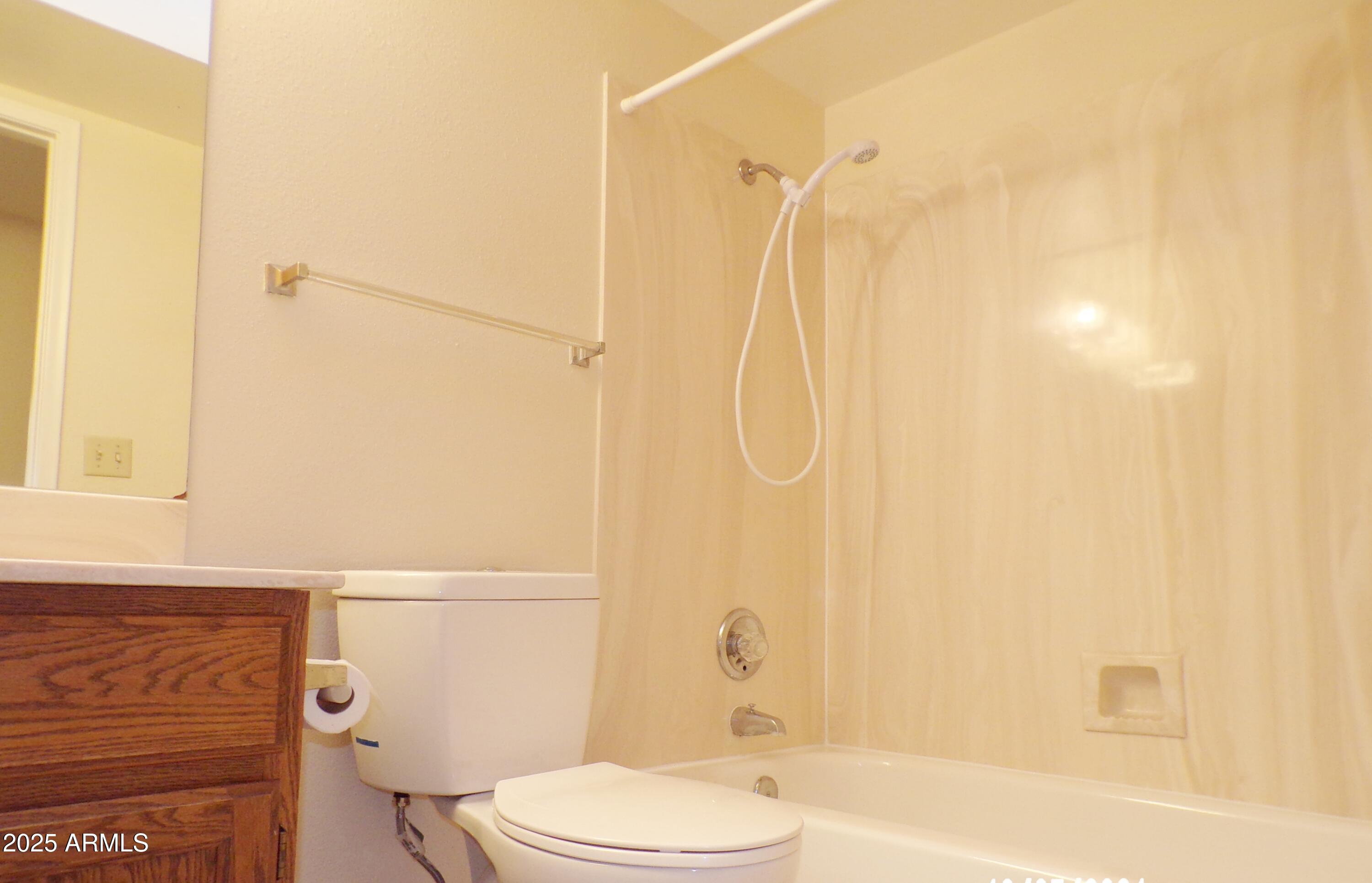 4208 AVENIDA PALERMO -- B