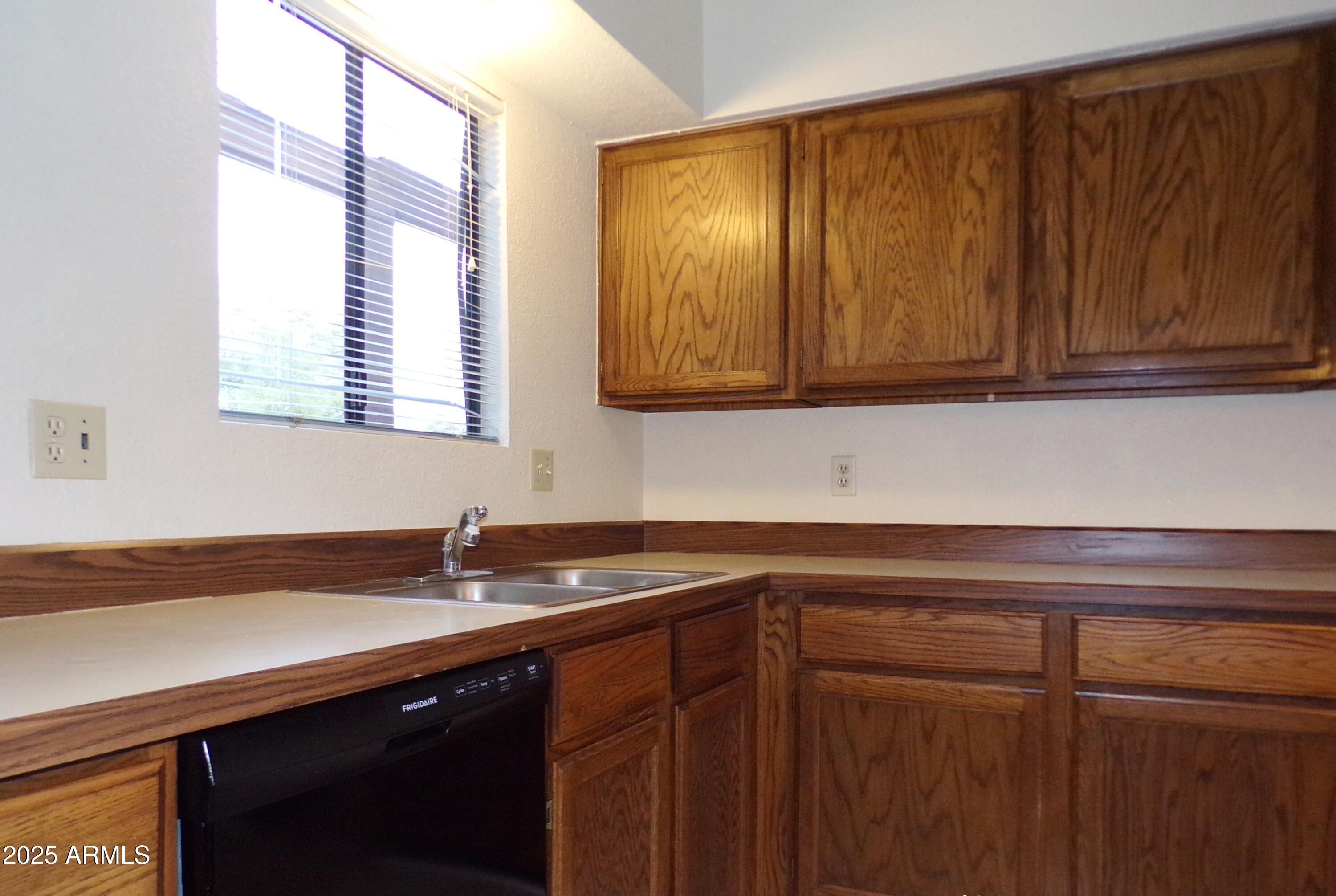 4208 AVENIDA PALERMO -- B