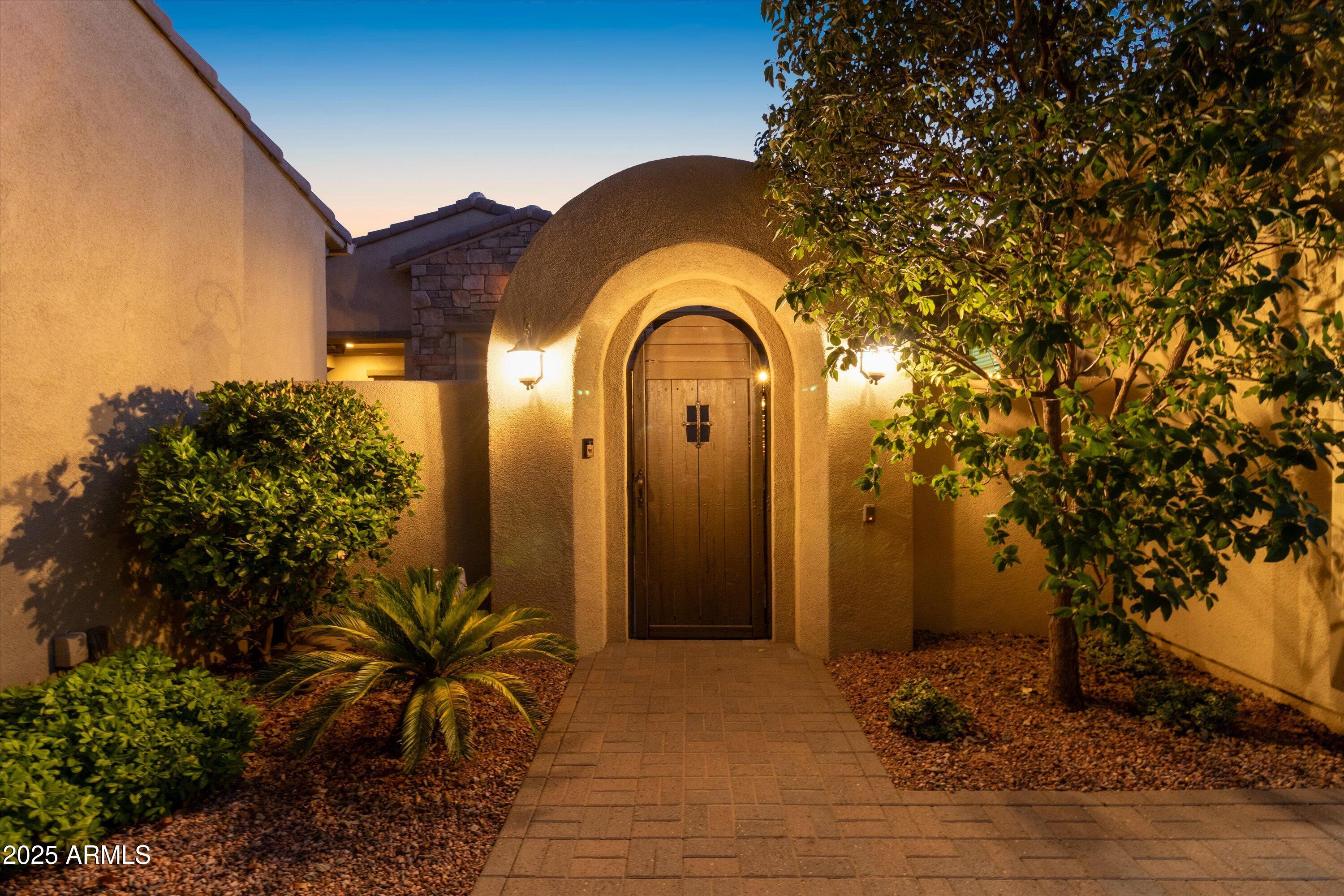 23116 N DEL MONTE Drive