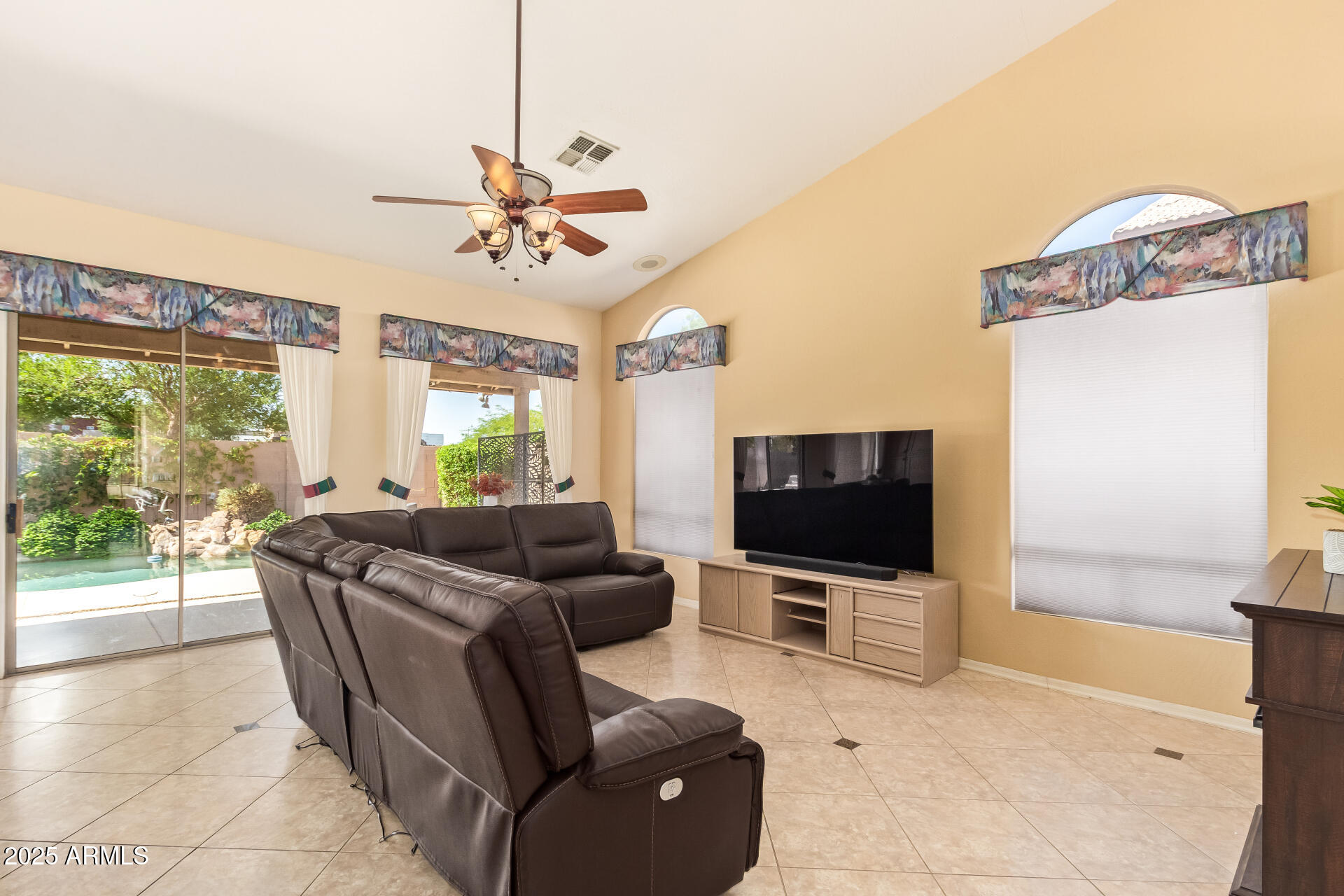 251 E ARABIAN Drive