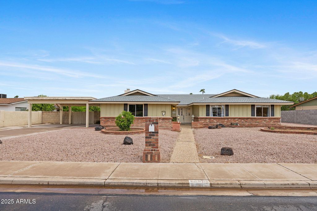 Photo of 1630 E Grandview Street, Mesa, AZ 85203 (MLS # 6931903)