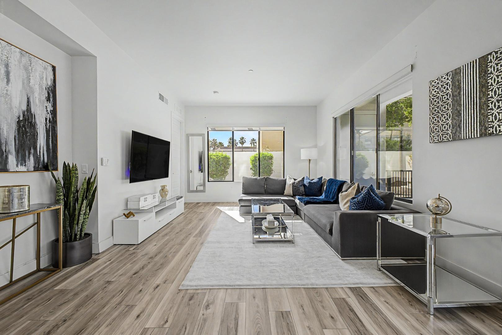 7300 E Earll Drive Unit 1014