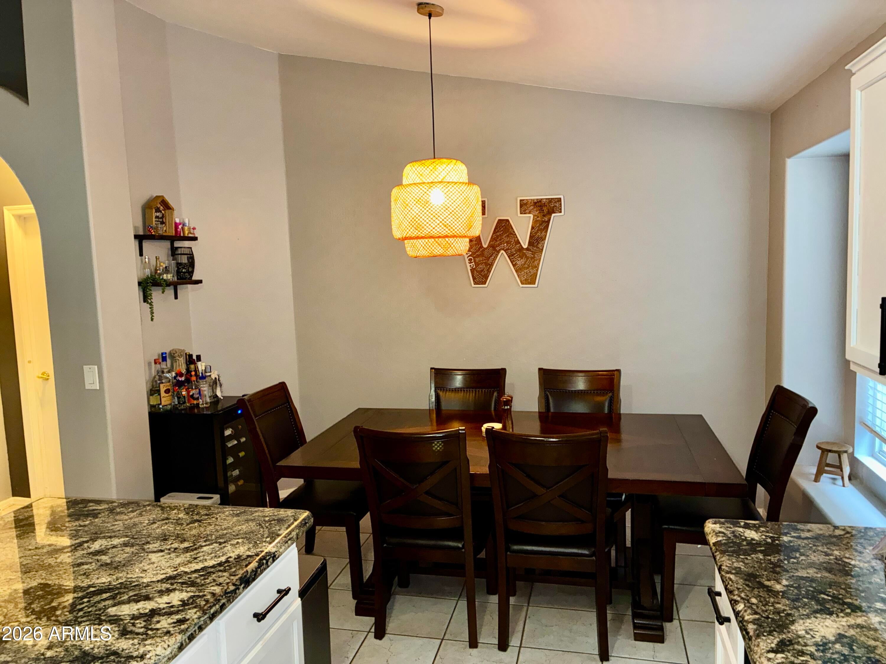 2054 N LOS ALAMOS --