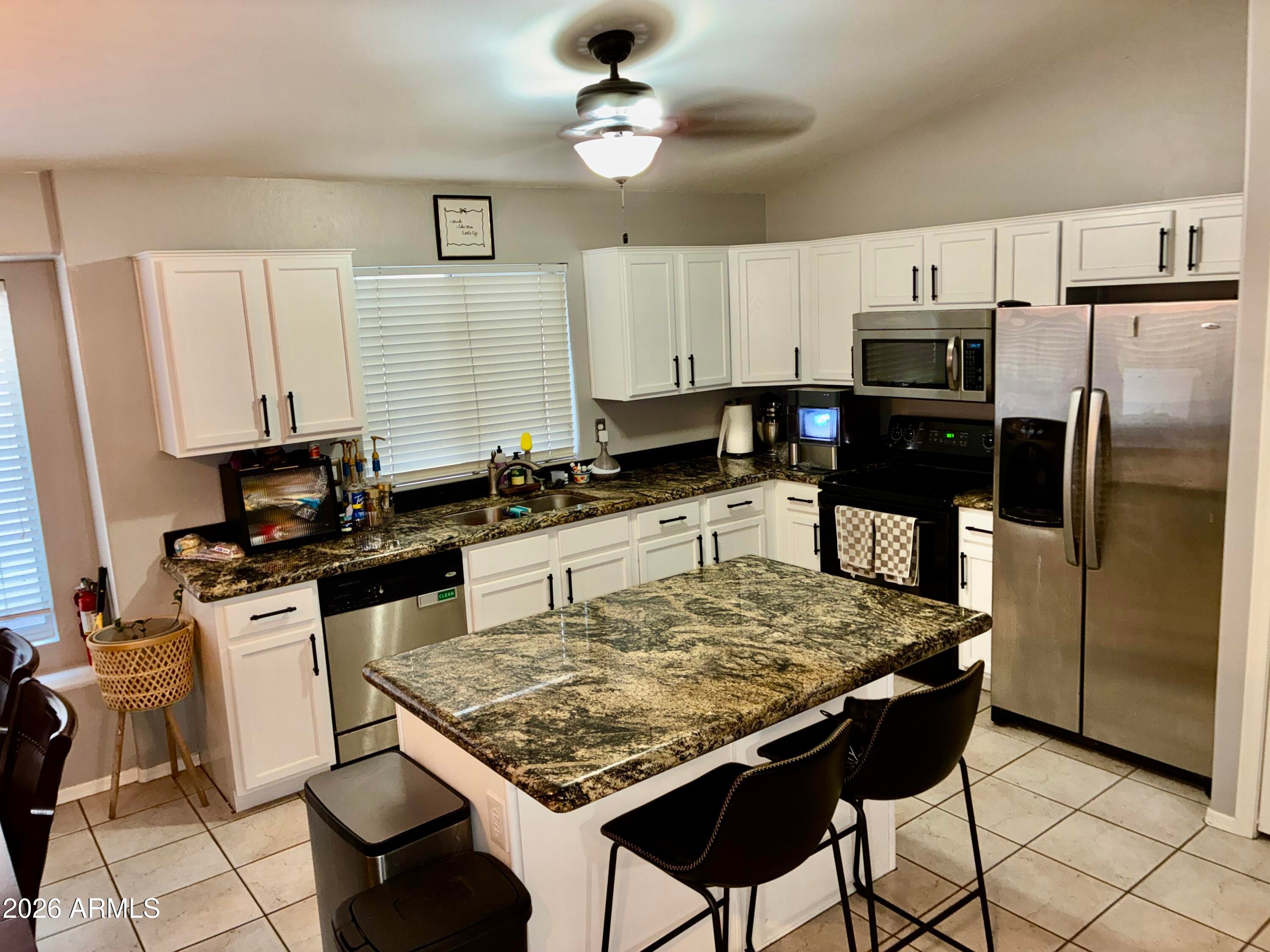 2054 N LOS ALAMOS --