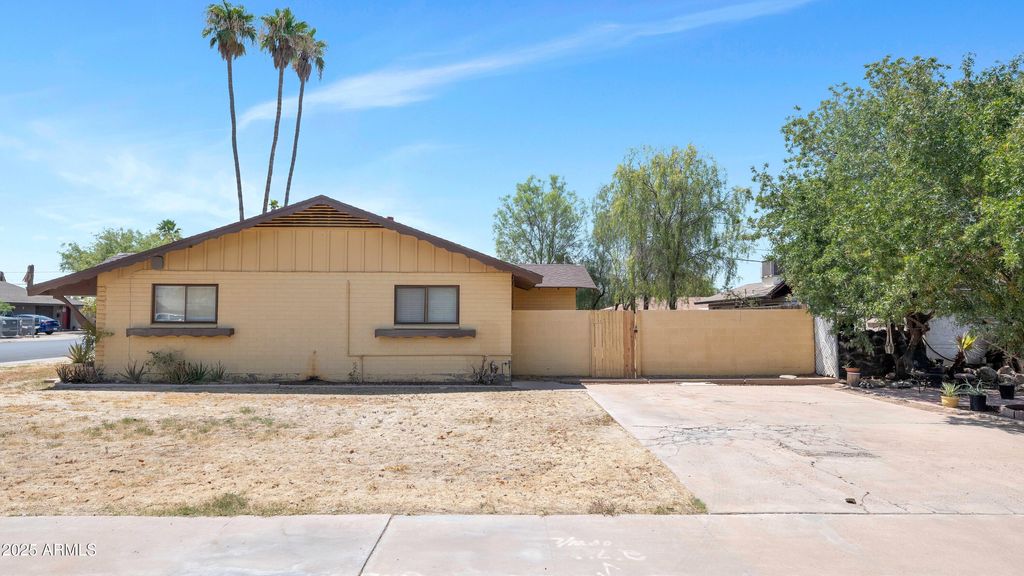 Photo of 501 W 17th Place, Tempe, AZ 85281 (MLS # 6903379)