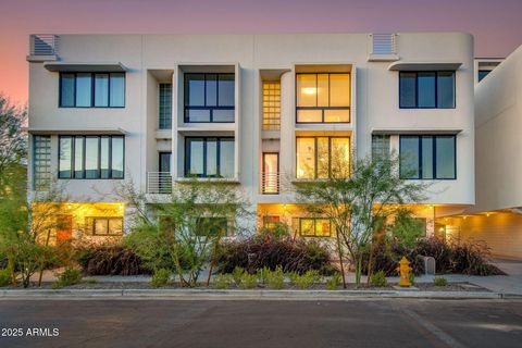 Photo of 312 E Windsor Avenue #2, Phoenix, AZ 85004 (MLS # 6944707)