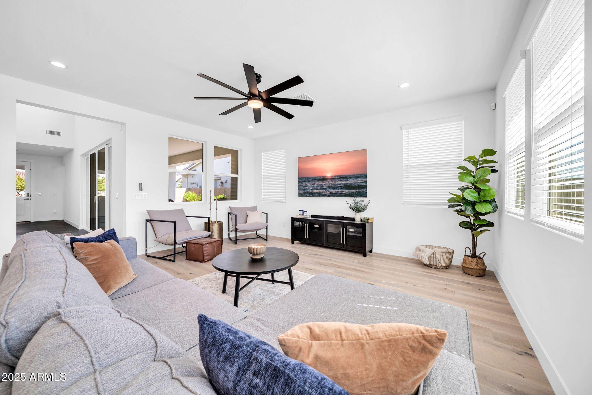 17329 W GRETNA Street