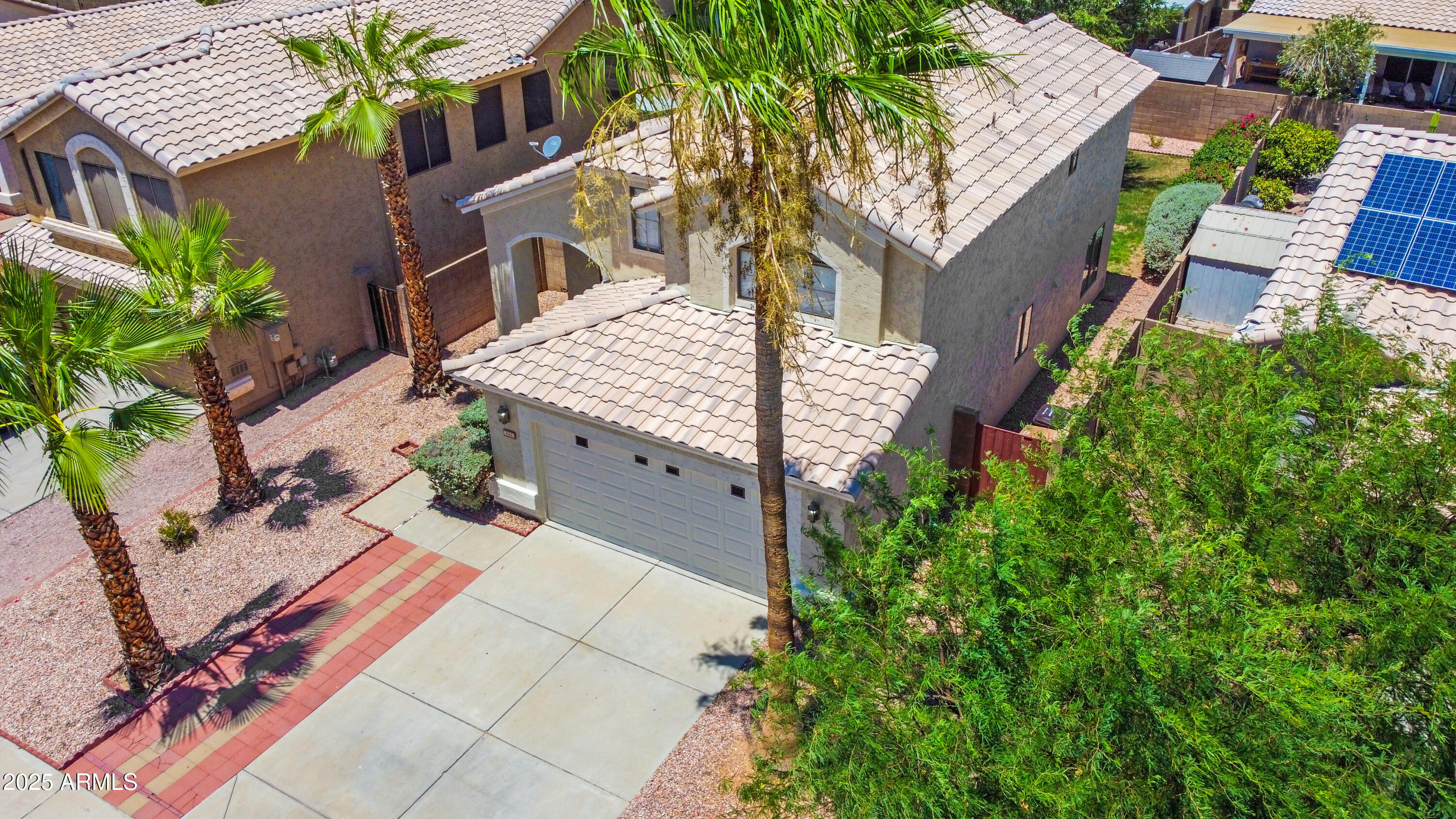 8228 W RUE DE LAMOUR Avenue